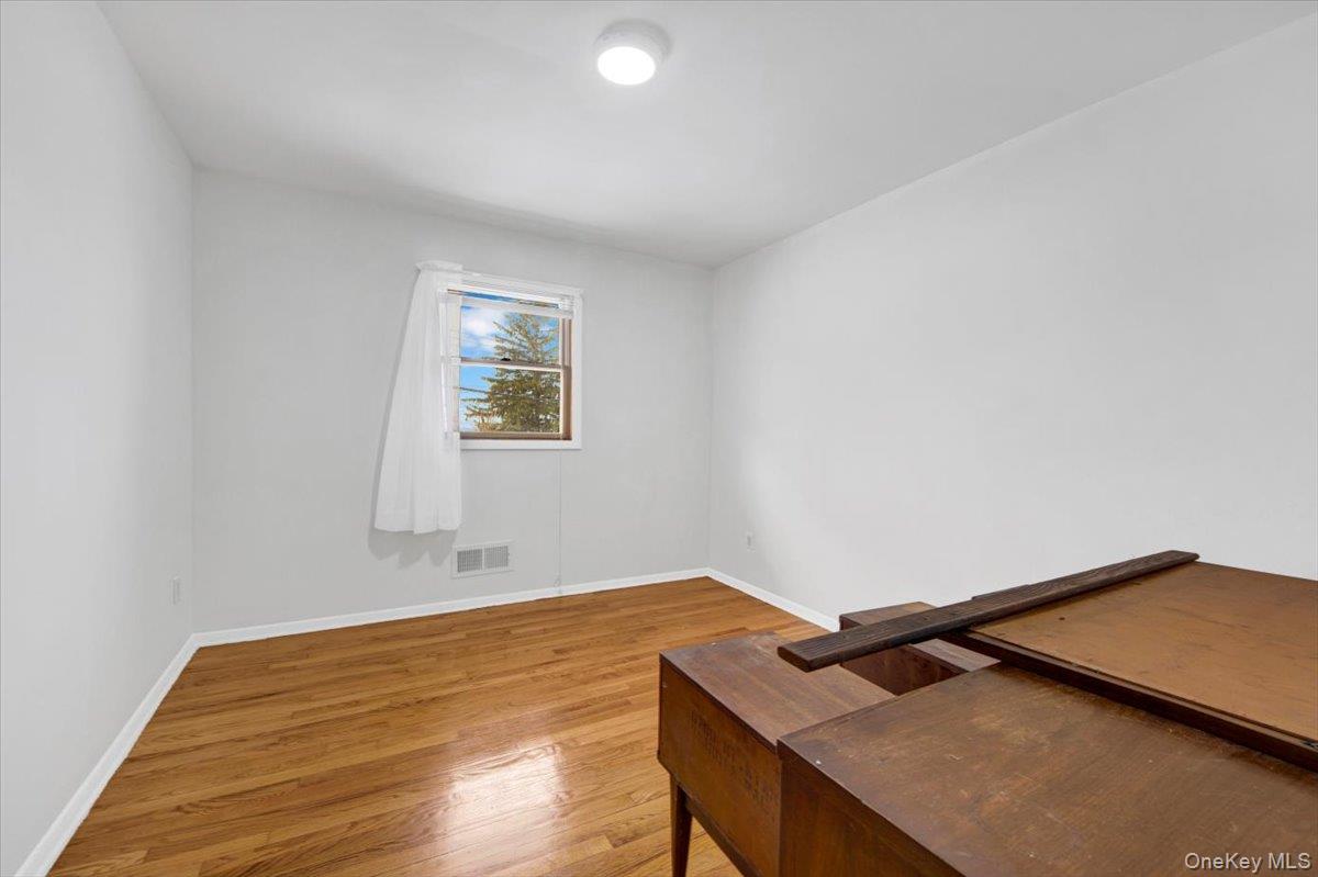 #12 photo, 32 Highland Avenue, Warwick , NY 10990