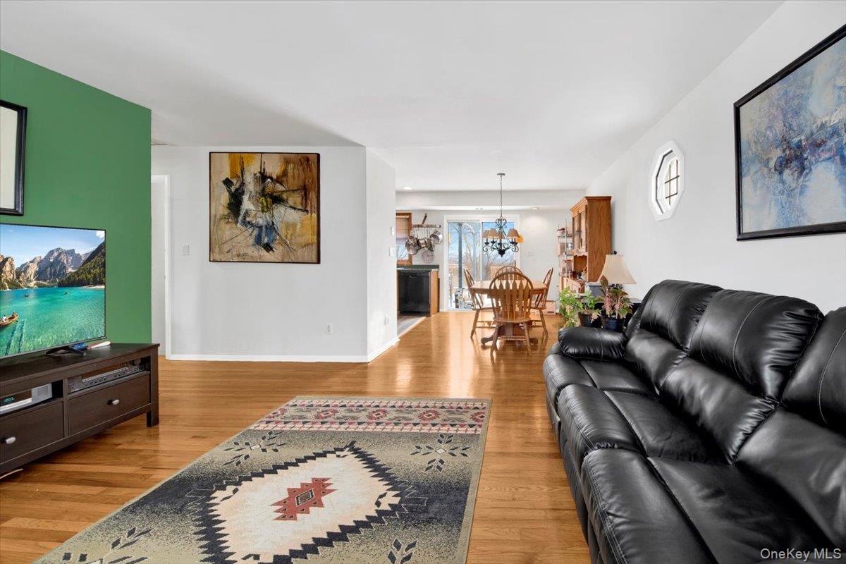 #4 photo, 32 Highland Avenue, Warwick , NY 10990