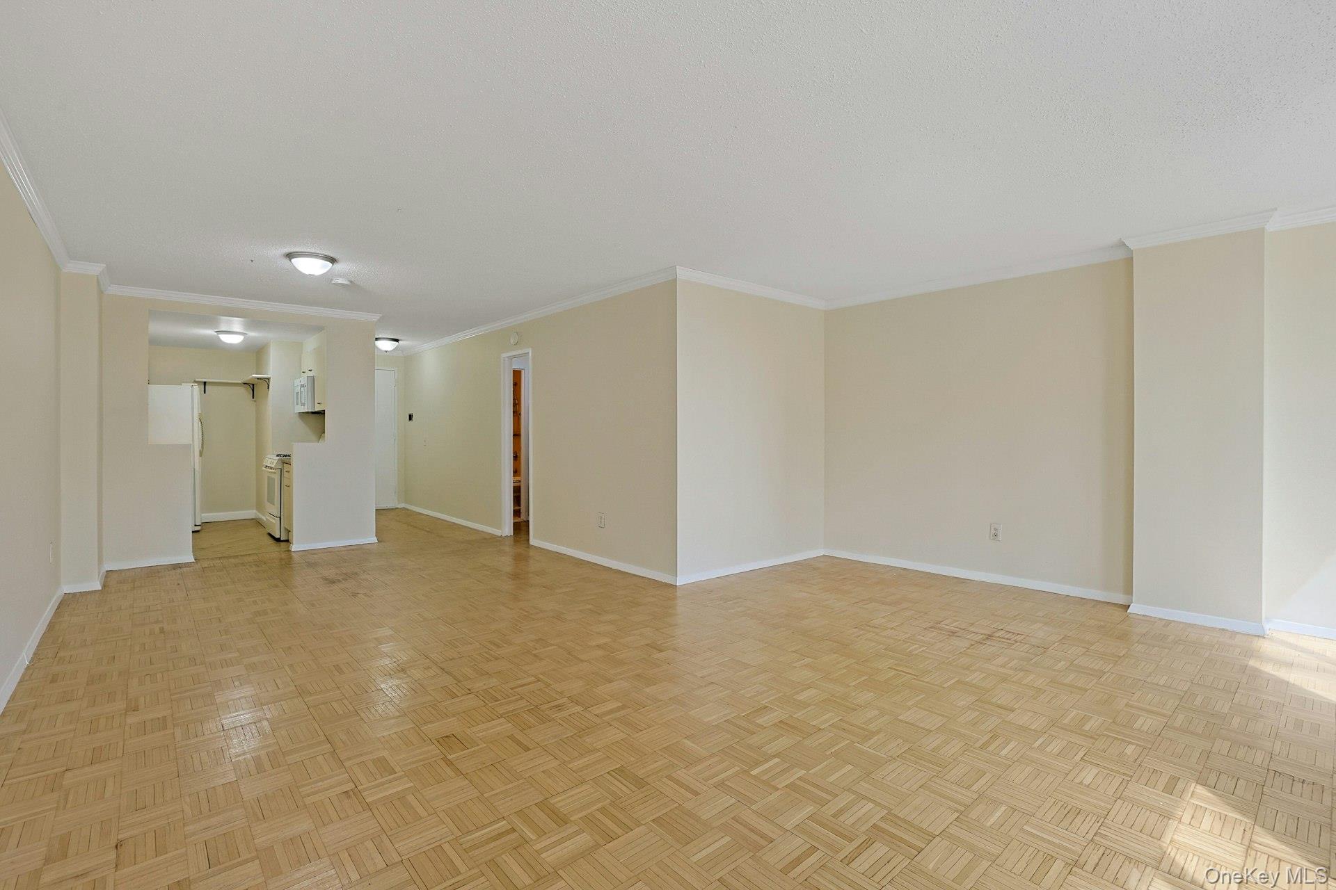 #4 photo, 1270 North Avenue, New Rochelle , NY 10804