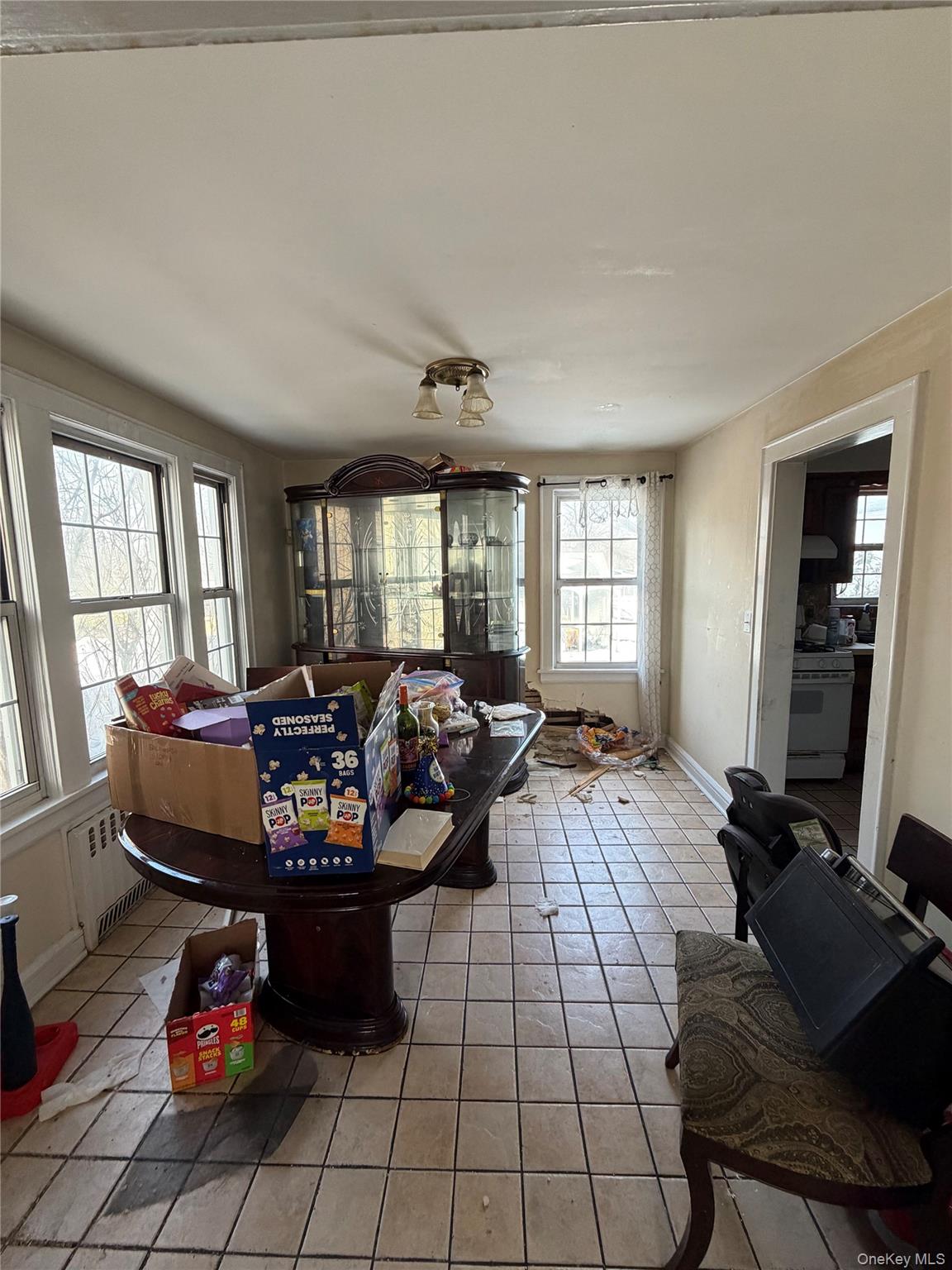 #3 photo, 140 Grant Avenue, White Plains , NY 10604