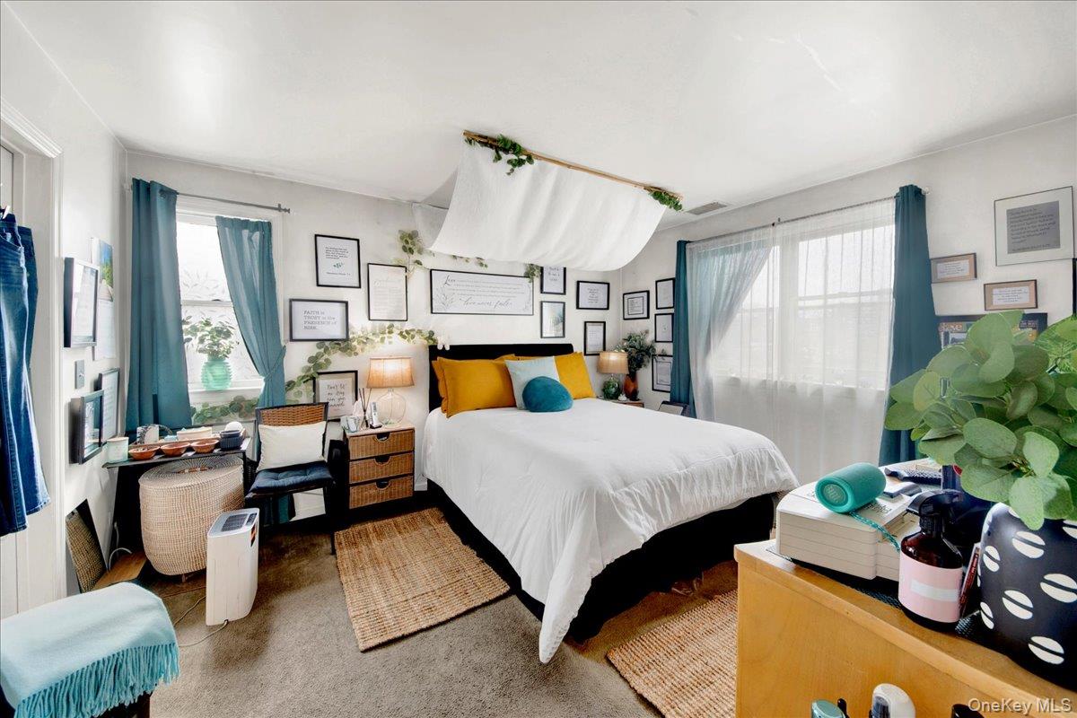 #8 photo, 37 Harbor Lane, New Rochelle , NY 10805