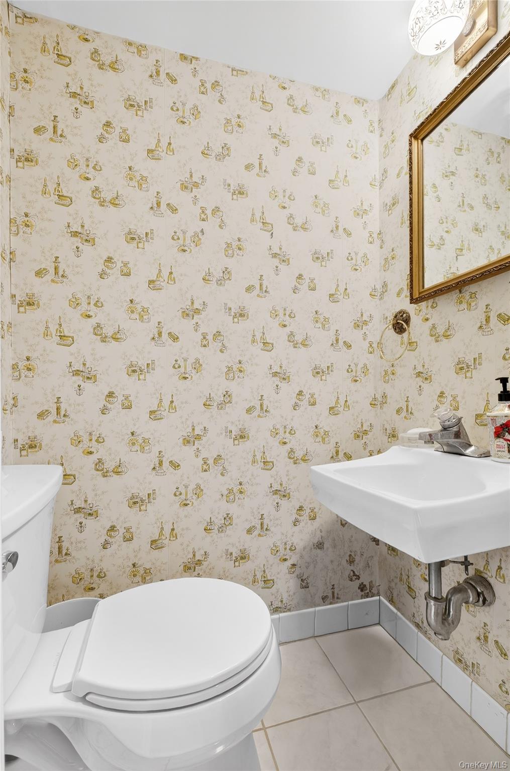 #16 photo, 62-01 Douglaston Parkway, クイーンズ区 Douglaston , NY 11362