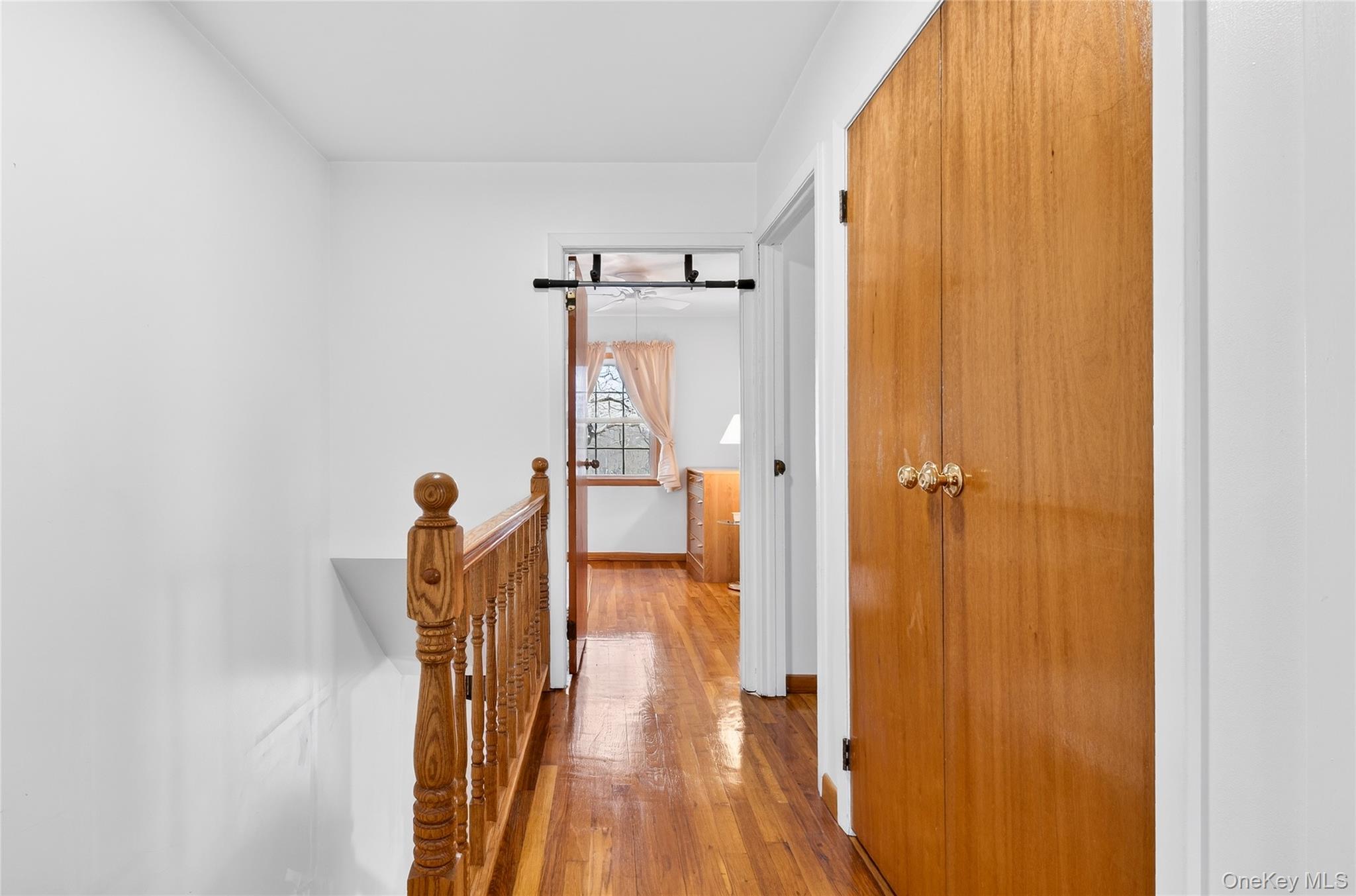 #19 photo, 62-01 Douglaston Parkway, クイーンズ区 Douglaston , NY 11362