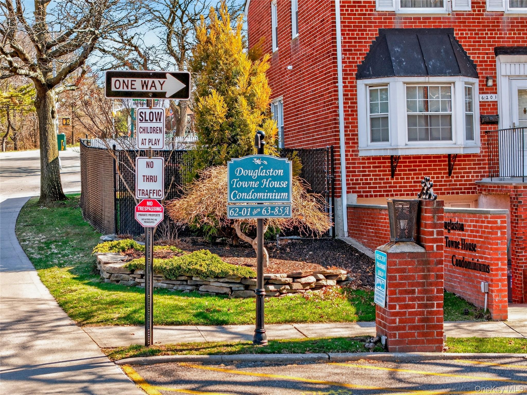 #4 photo, 62-01 Douglaston Parkway, クイーンズ区 Douglaston , NY 11362