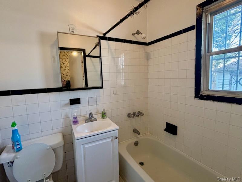 #8 photo, 194-19 115th Avenue, 皇后區 Saint Albans , NY 11412