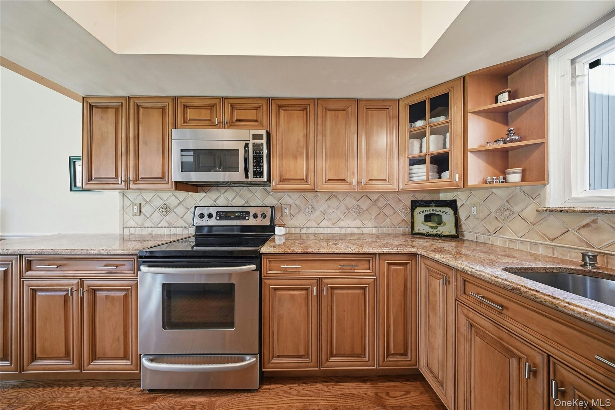 #5 photo, 78 Hidden Ridge Drive, Syosset , NY 11791