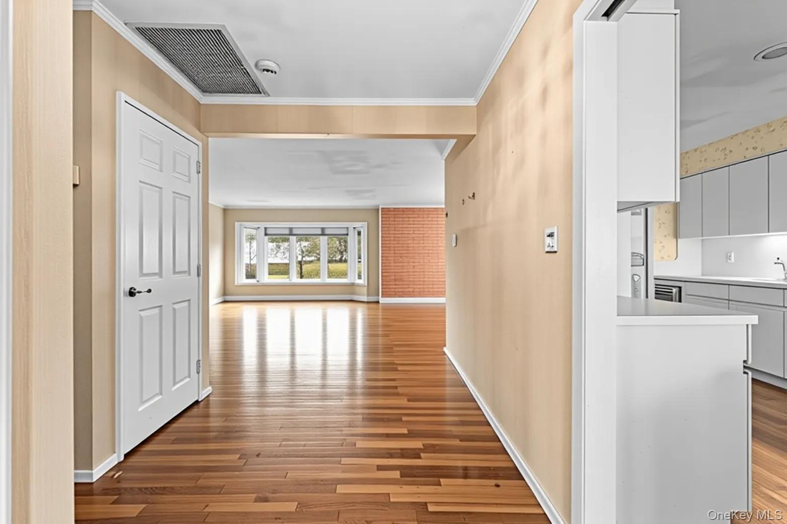 #2 photo, 38 Hazelwood Drive, 長島 傑里科 Jericho , NY 11753