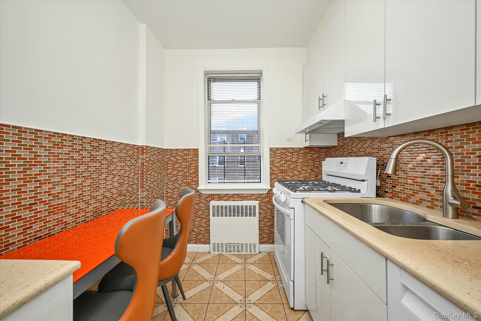 #7 photo, 9941 64th Avenue, Rego Park , NY 11374