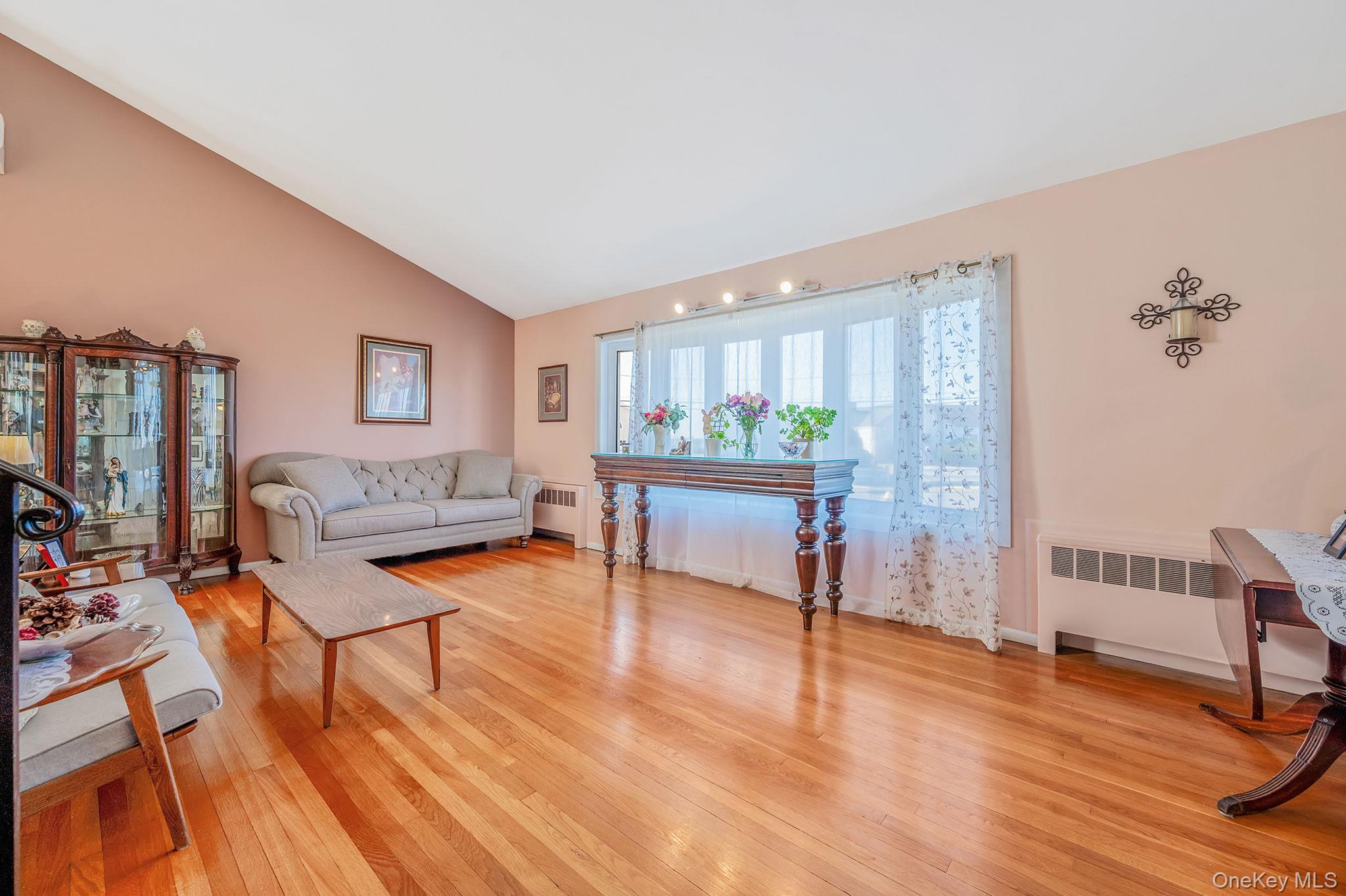 #4 photo, 268 W Shore Drive, 長島 Massapequa , NY 11758