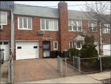 #1 photo, 6923 66th Drive, 뉴욕퀸즈 Middle Village , NY 11379