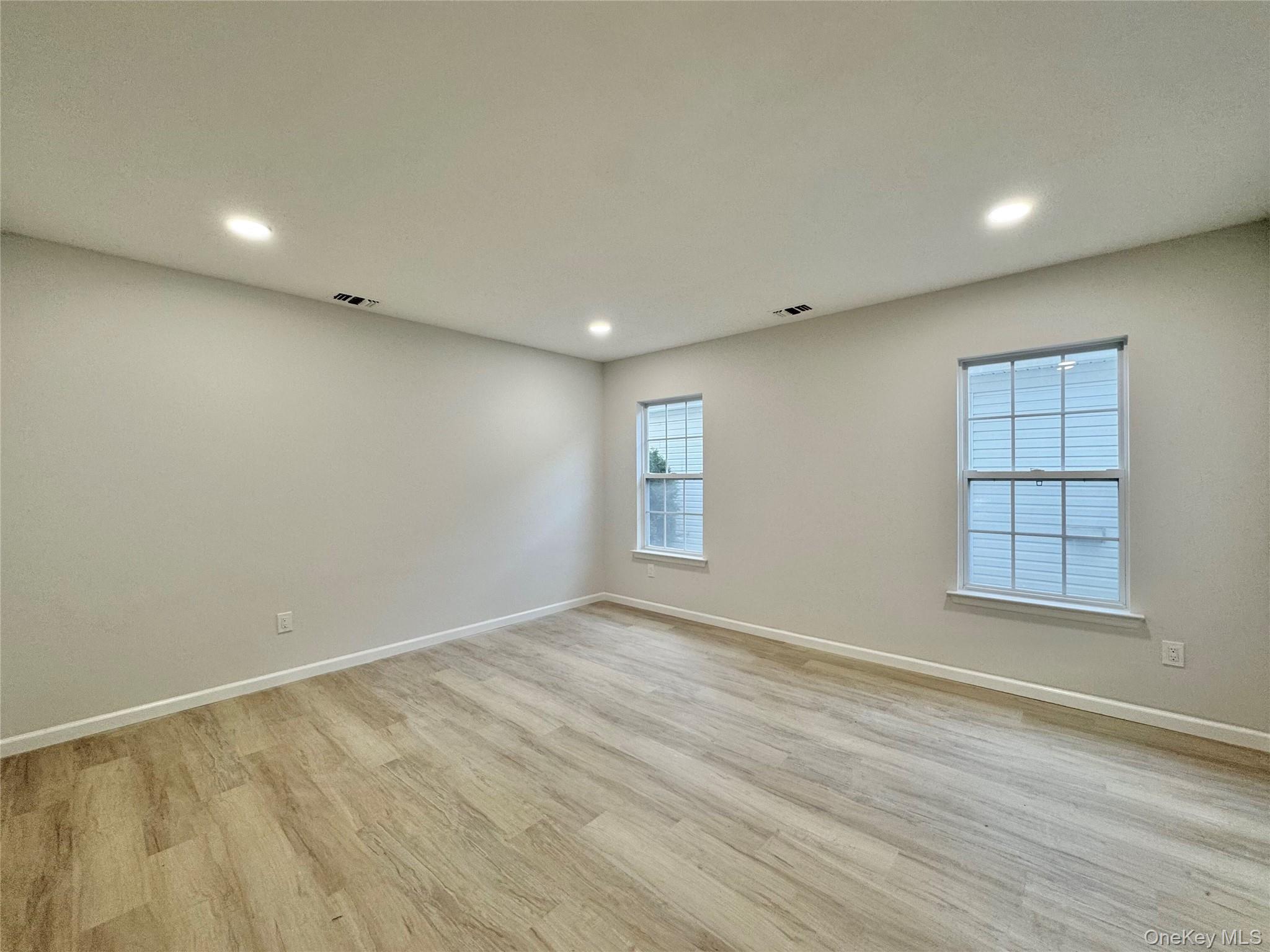 #14 photo, 12 Sophia Drive, 東長島 Middle Island , NY 11953