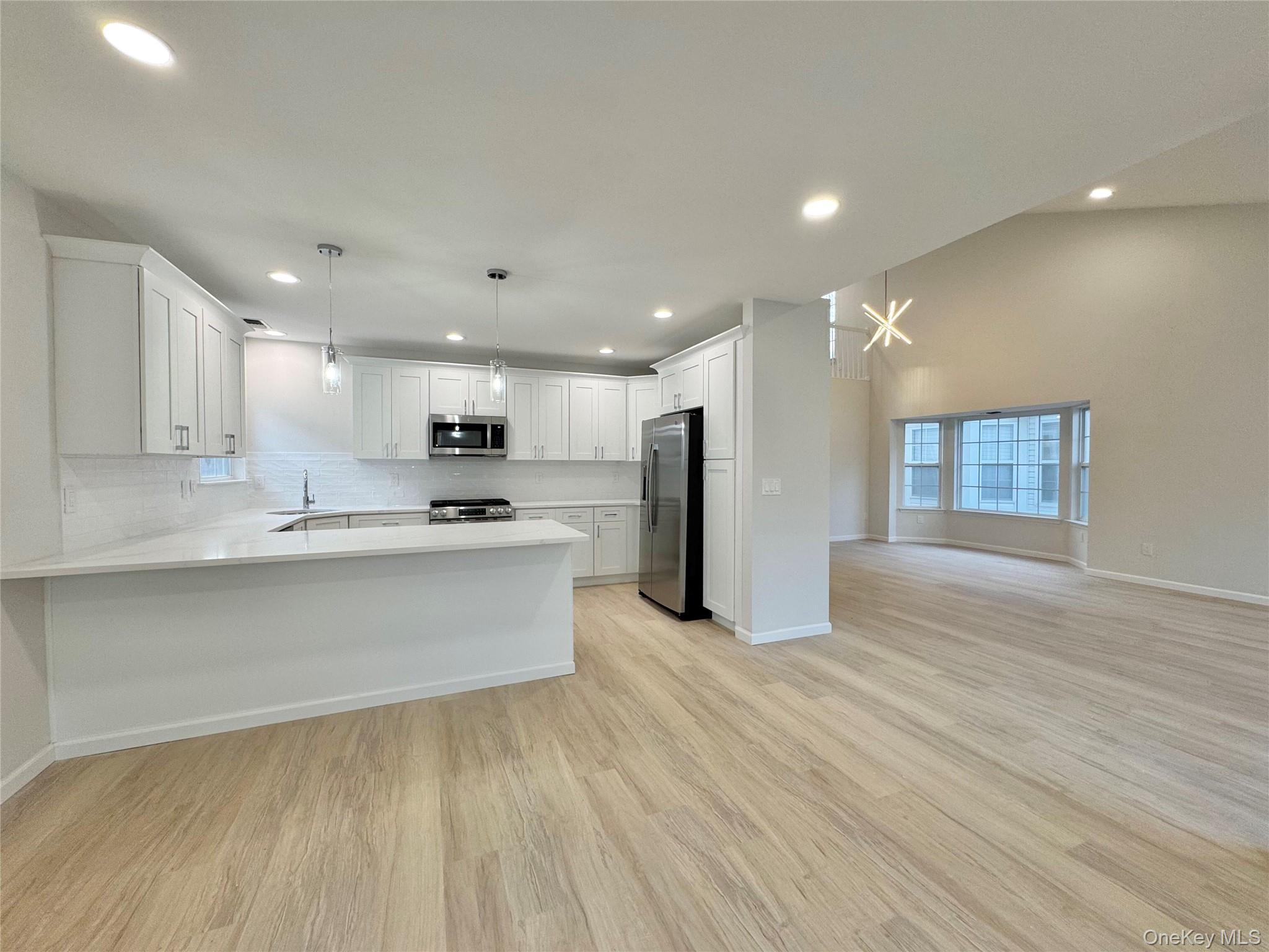 #6 photo, 12 Sophia Drive, 東長島 Middle Island , NY 11953