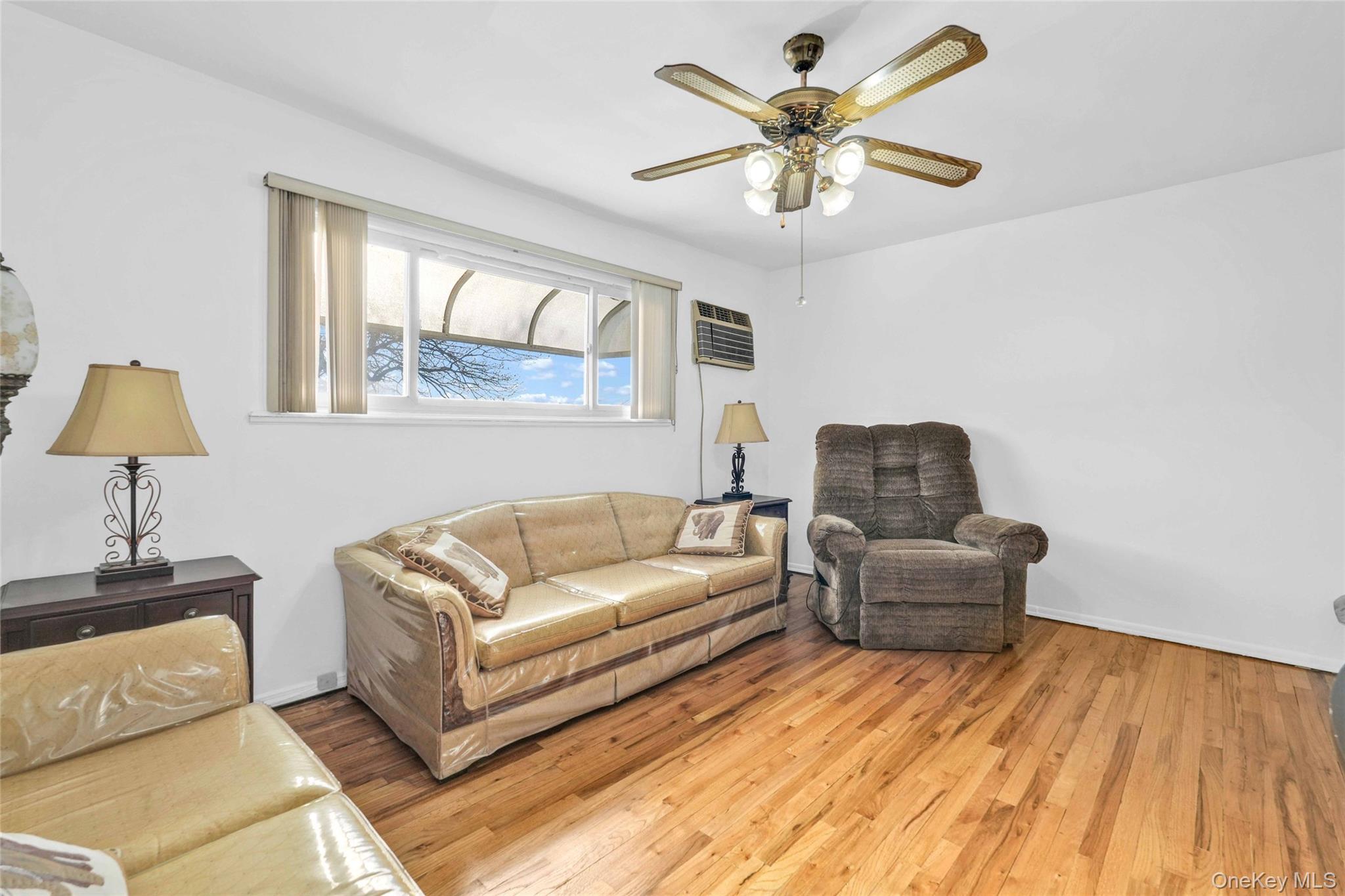 #6 photo, 128-14 144th Street, 뉴욕퀸즈 Jamaica , NY 11436