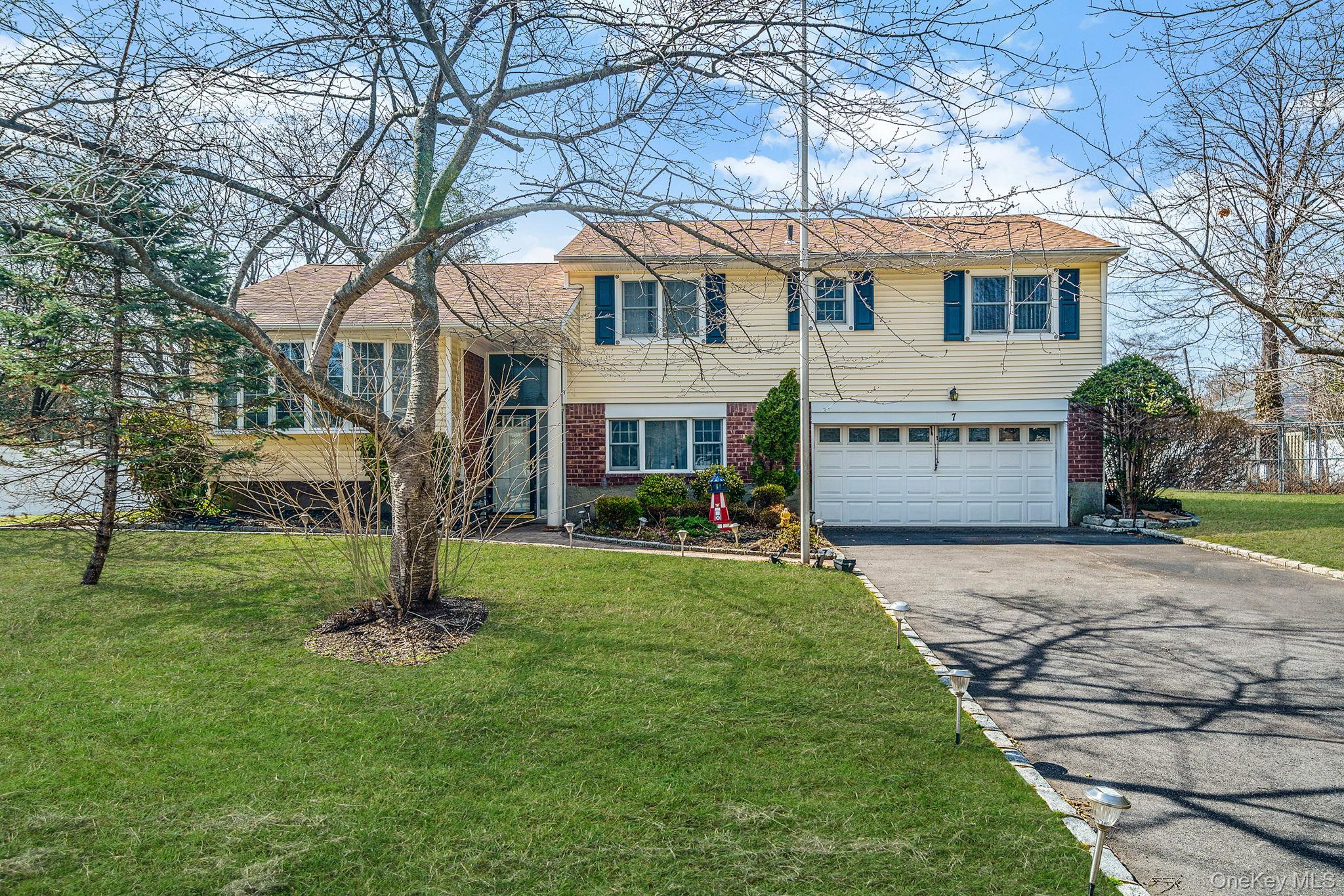 #2 photo, 7 Osage Drive, सफ़ोक काउंटी Huntington Station , NY 11746