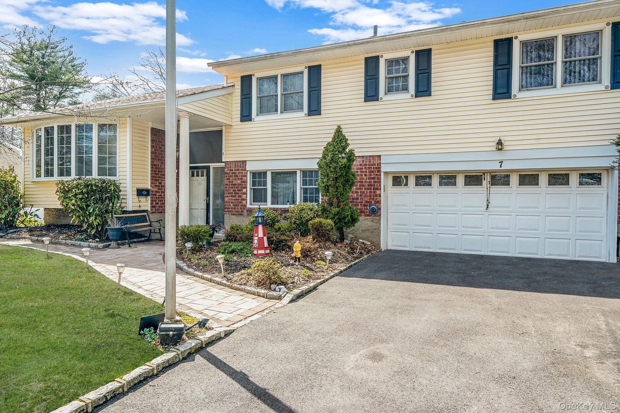 #4 photo, 7 Osage Drive, सफ़ोक काउंटी Huntington Station , NY 11746