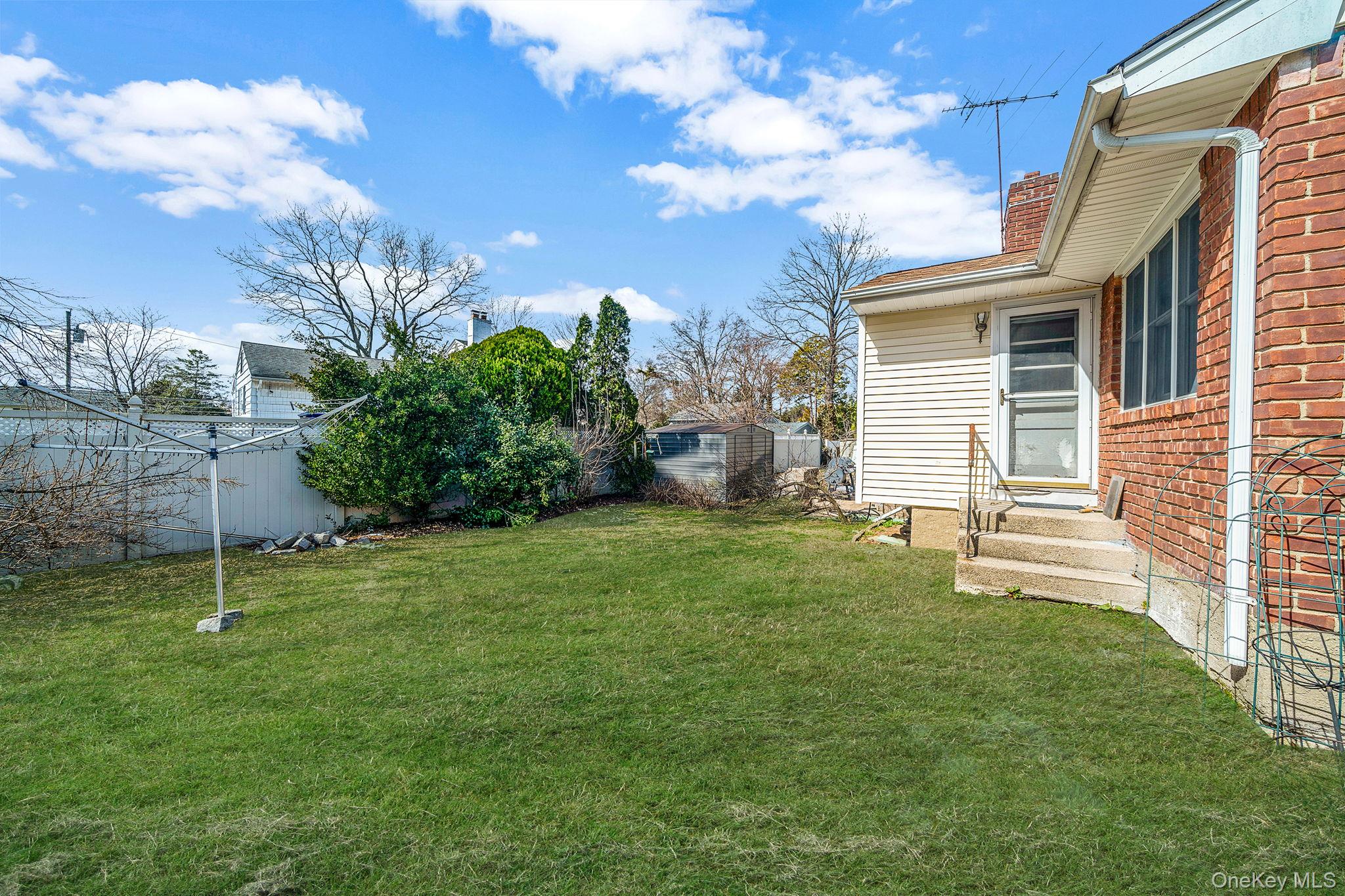 #8 photo, 7 Osage Drive, सफ़ोक काउंटी Huntington Station , NY 11746