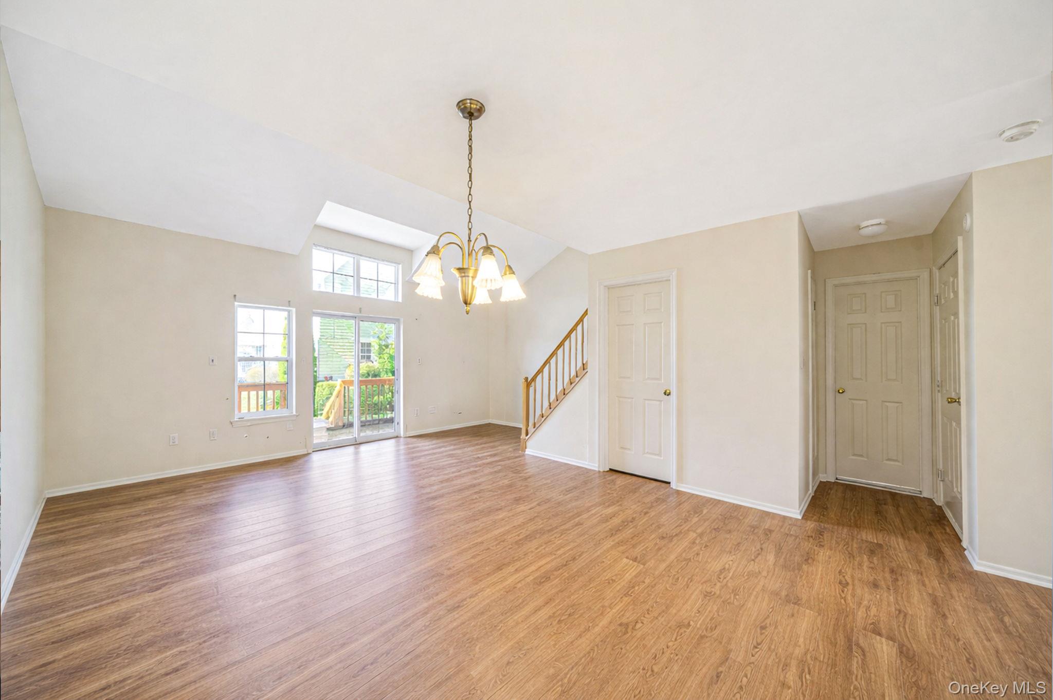 #9 photo, 22 Fairlawn Drive, Саффолк ‖ Central Islip , NY 11722