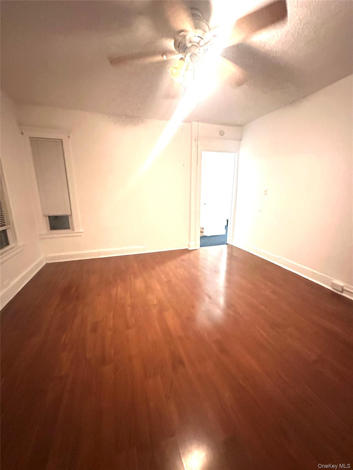 #5 photo, 525 E 5th Street, 뉴욕주 Mount Vernon , NY 10553