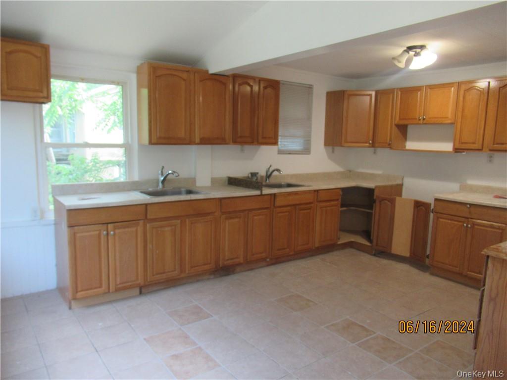 #4 photo, 82 North Road, Bloomingburg , NY 12721