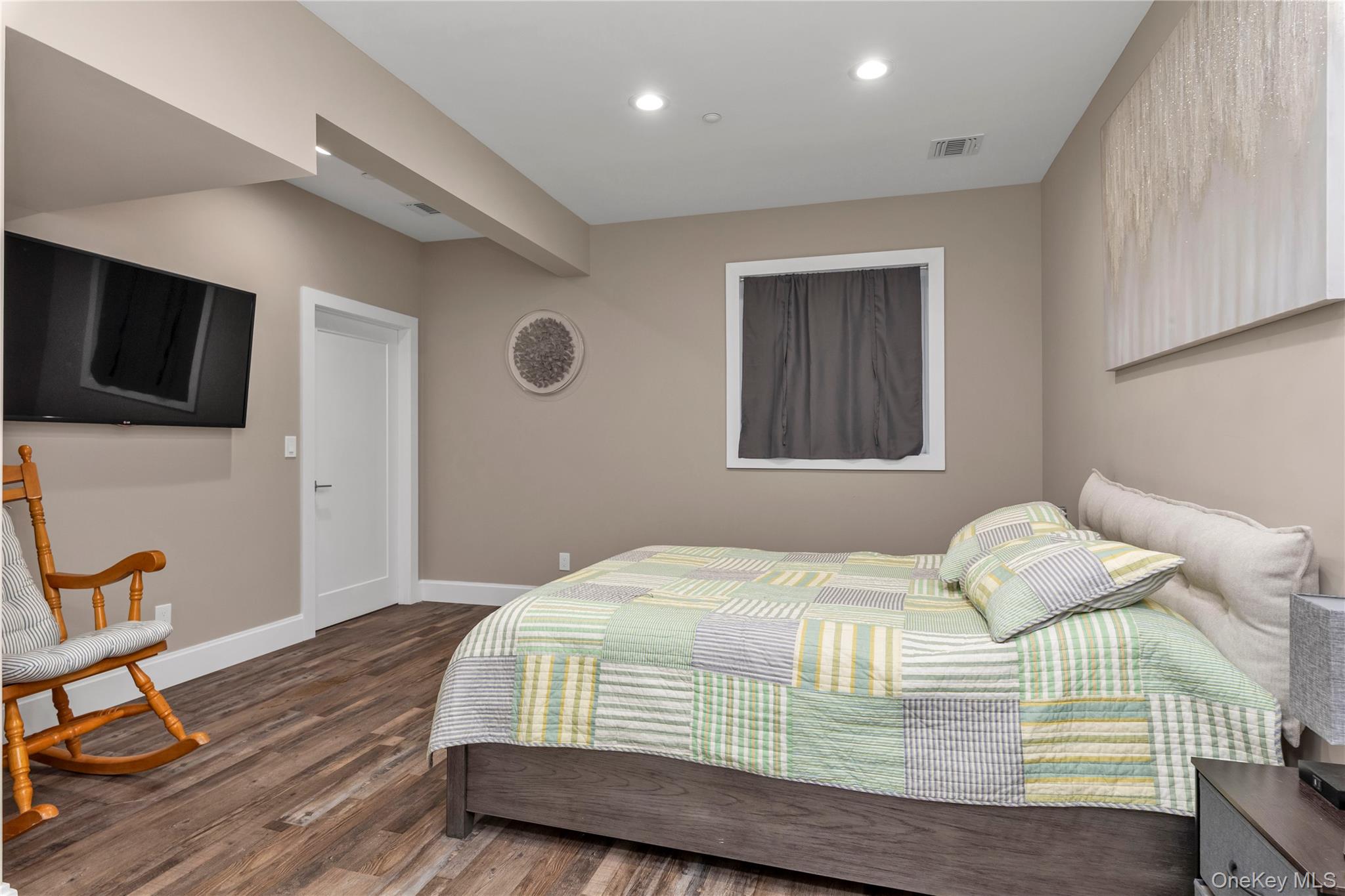 #17 photo, 137 Emanuel Way, East Meadow , NY 11554