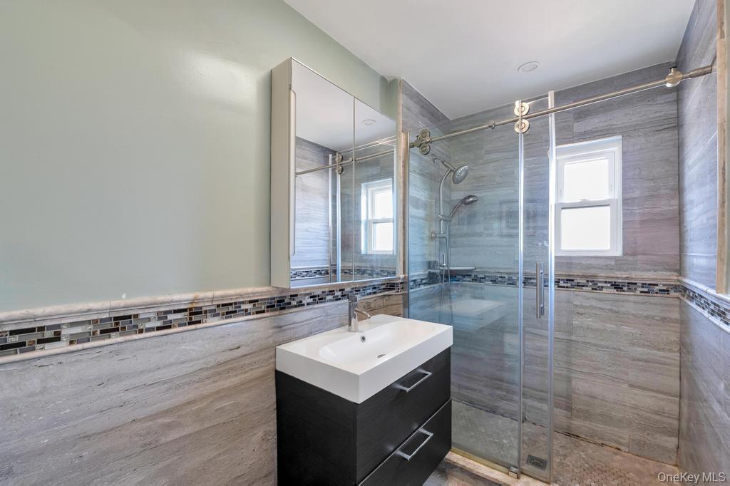 #11 photo, 3247 Fairmount Avenue, Bronx , NY 10465