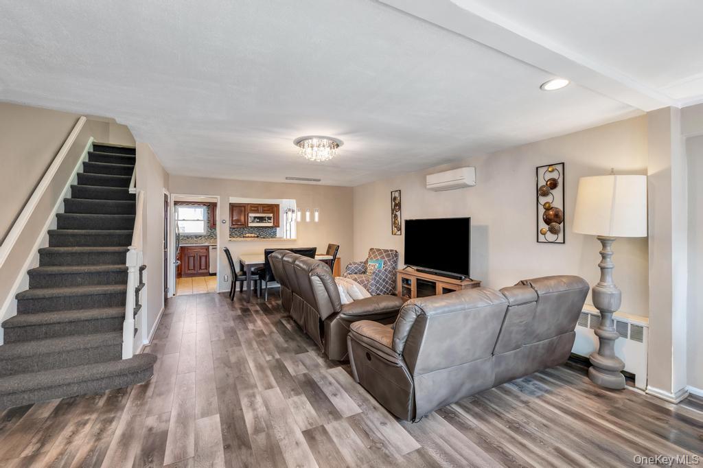 #6 photo, 3247 Fairmount Avenue, Bronx , NY 10465