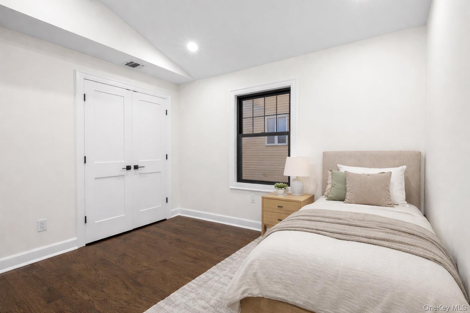 #20 photo, 3050 Judith Drive, 长岛 Bellmore , NY 11710