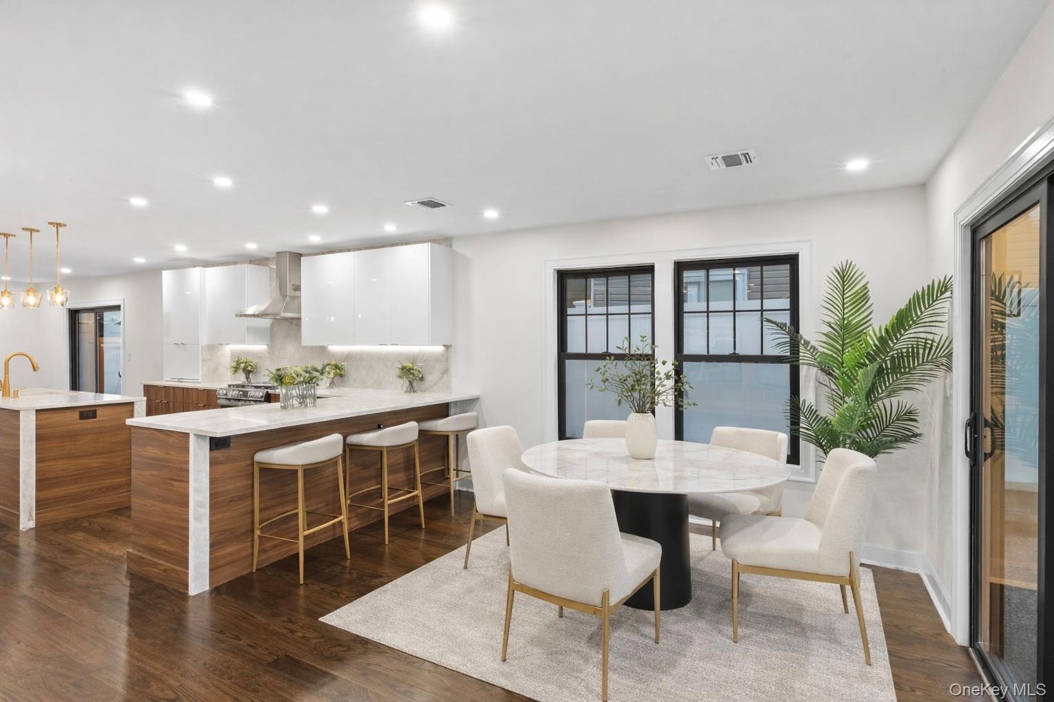 #8 photo, 3050 Judith Drive, 长岛 Bellmore , NY 11710