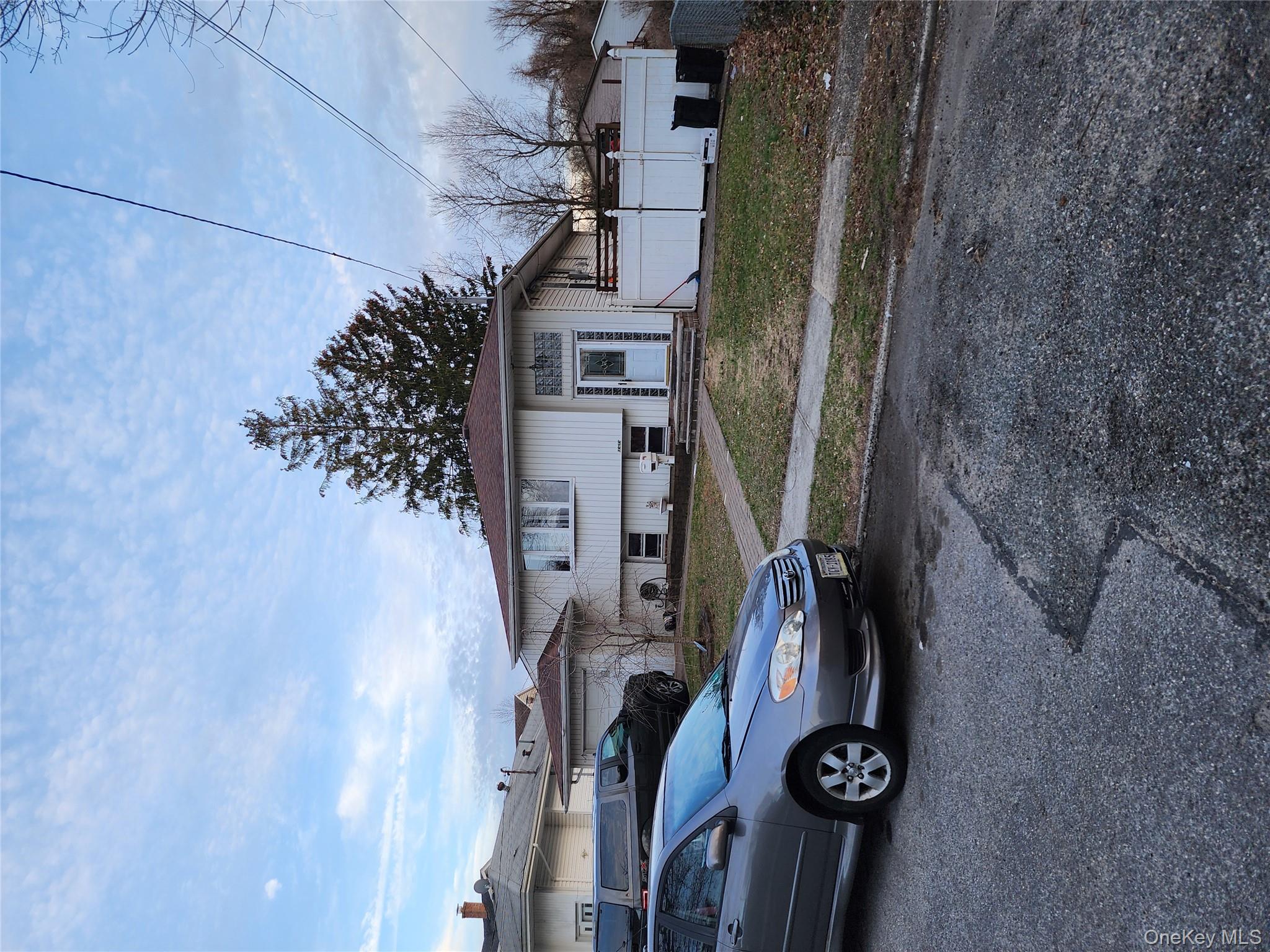 #2 photo, 1656 Michalicki Place, ناسو Merrick , NY 11566