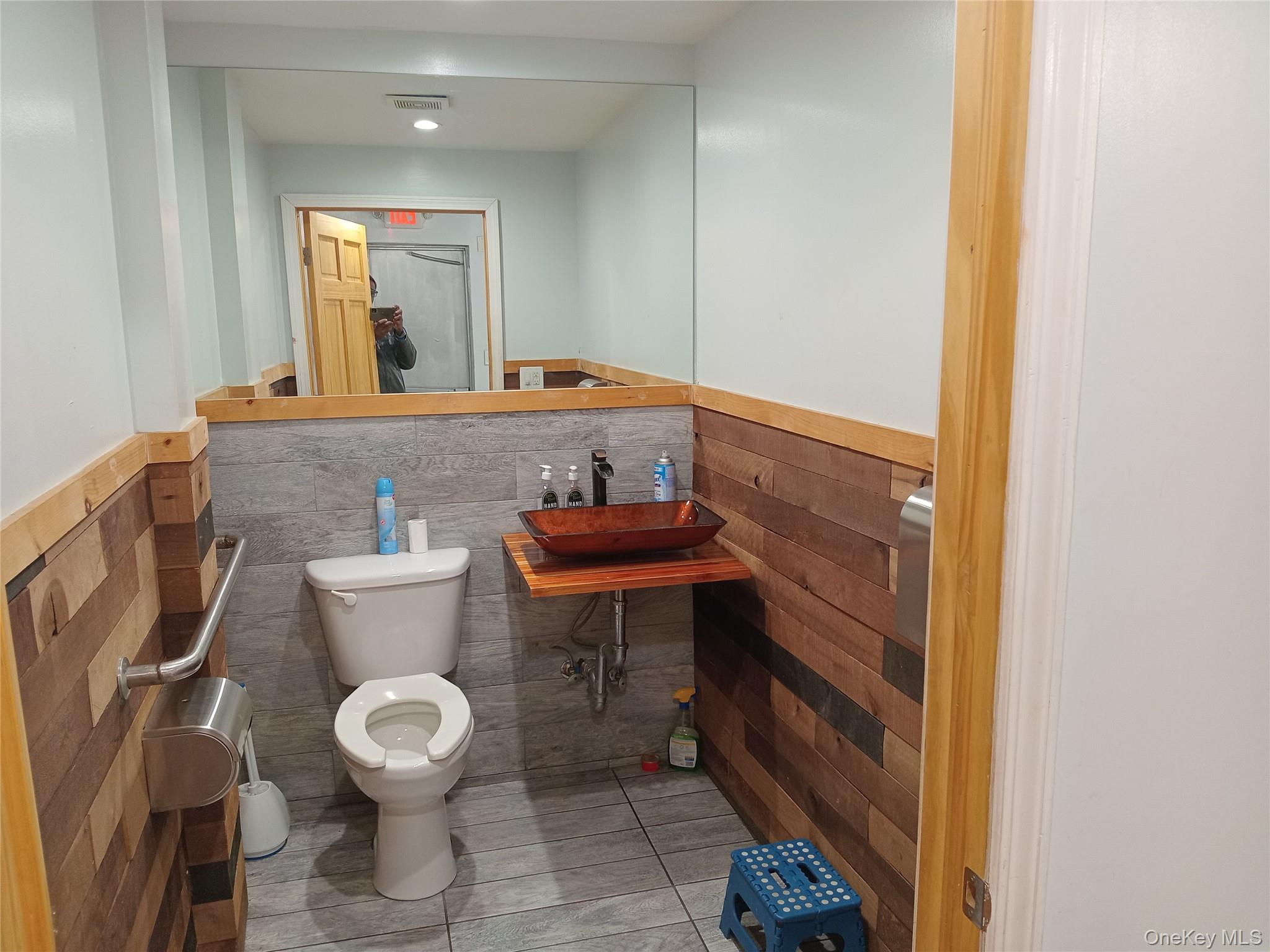 #5 photo, 2195 New England Thru Way, Bronx , NY 10475