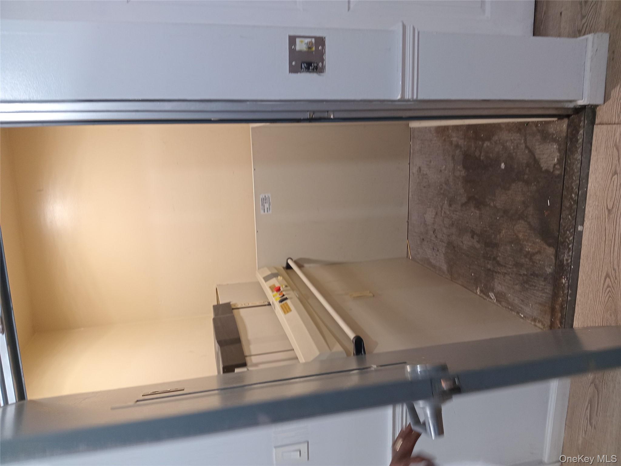 #7 photo, 2195 New England Thru Way, Bronx , NY 10475