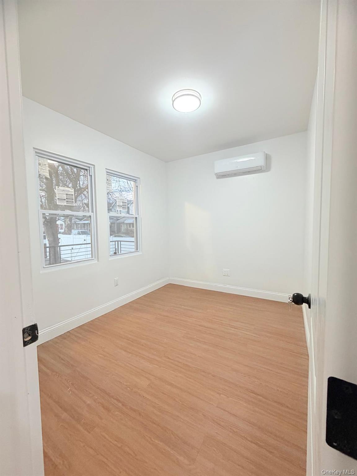 #13 photo, 14549 115th Avenue, 뉴욕퀸즈 Jamaica , NY 11436