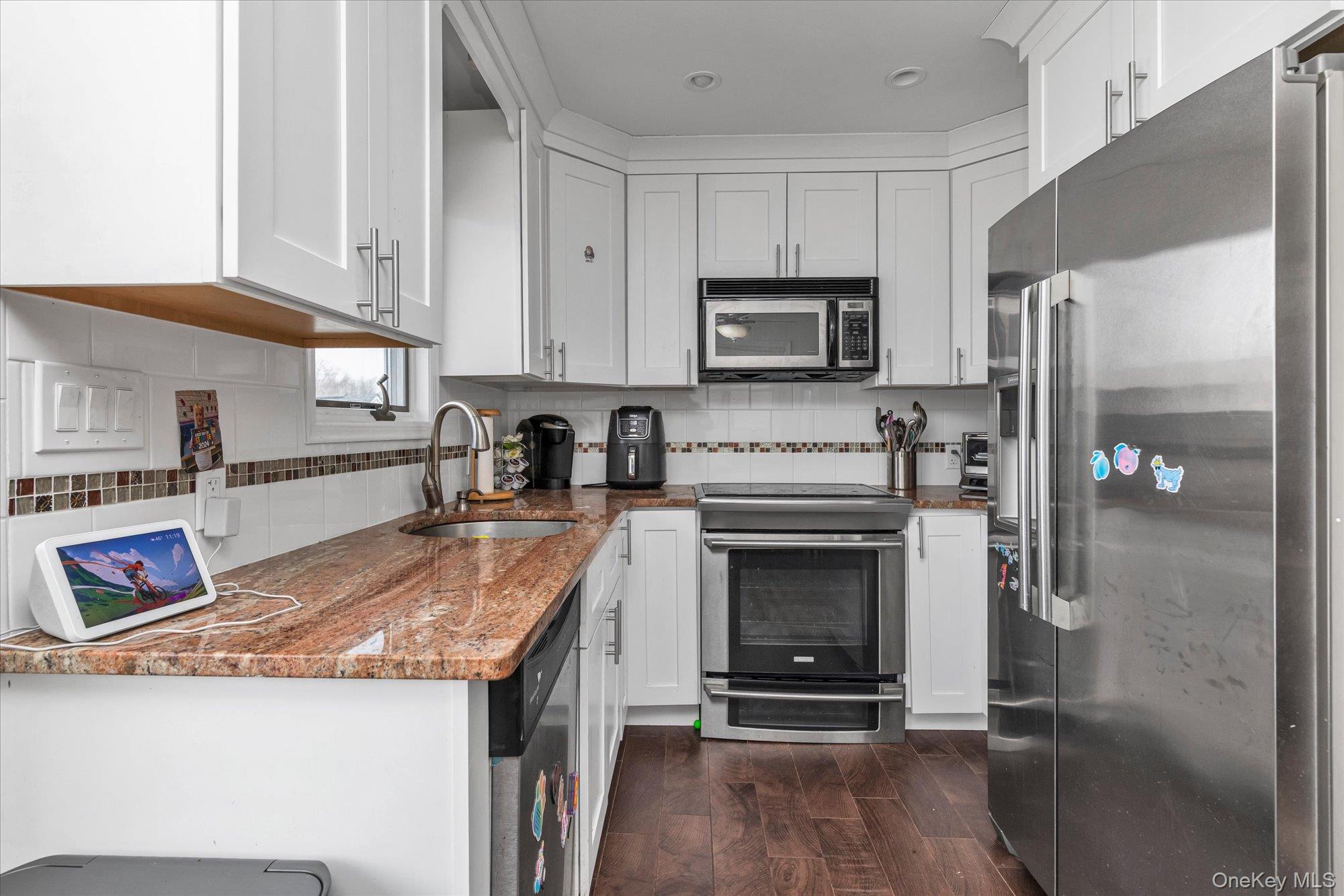 #5 photo, 2542 Wantagh Avenue, Wantagh , NY 11793