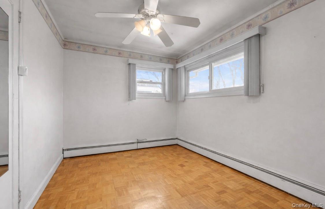 #8 photo, 15 Silverpine Drive, Amityville , NY 11701