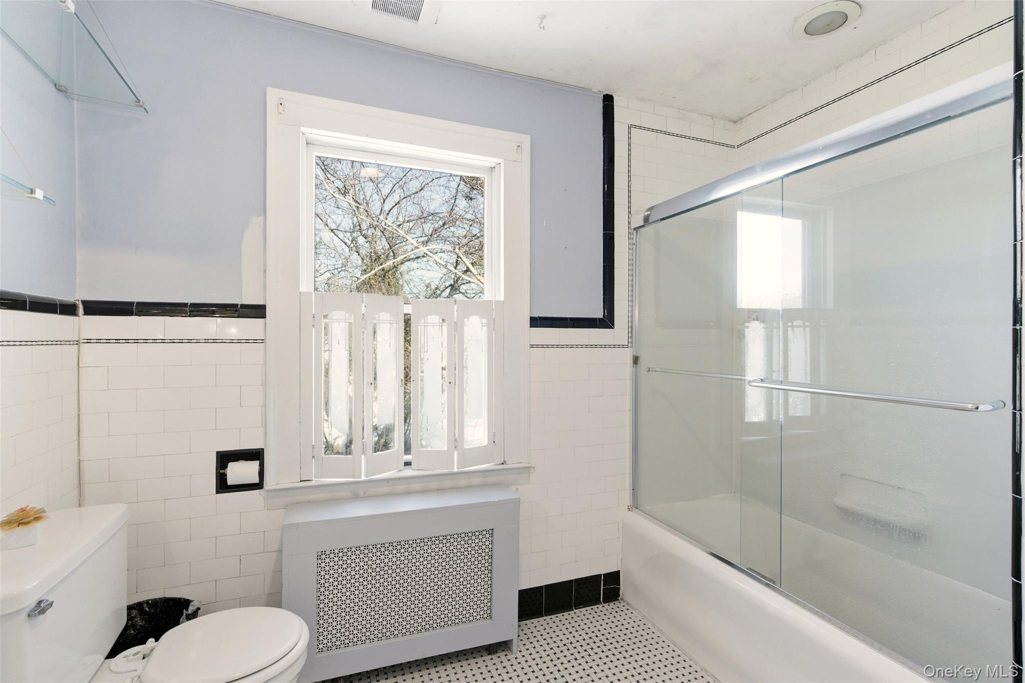 #18 photo, 5 Fenwick Street, سوفولك Greenlawn , NY 11740