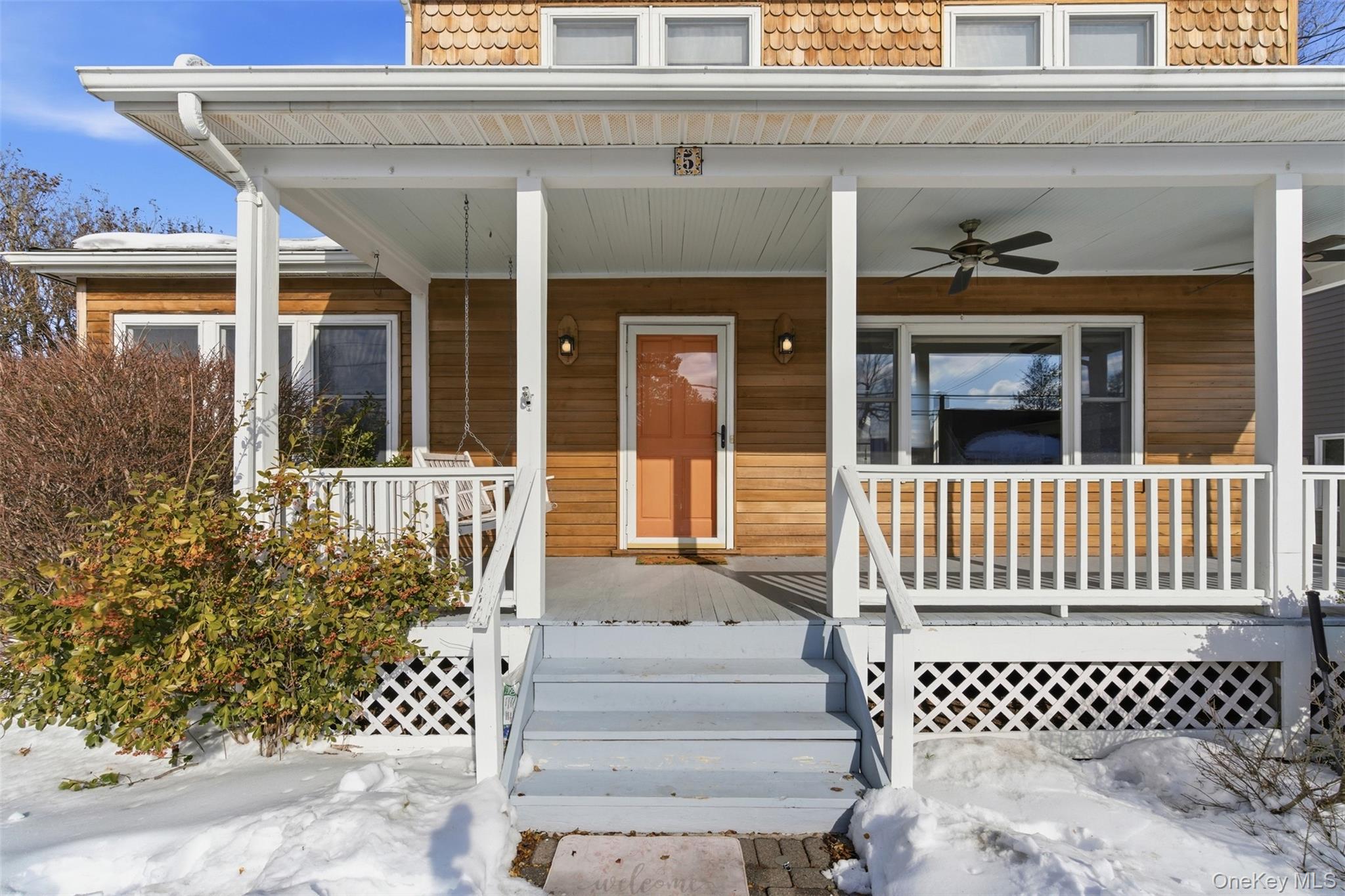 #3 photo, 5 Fenwick Street, سوفولك Greenlawn , NY 11740