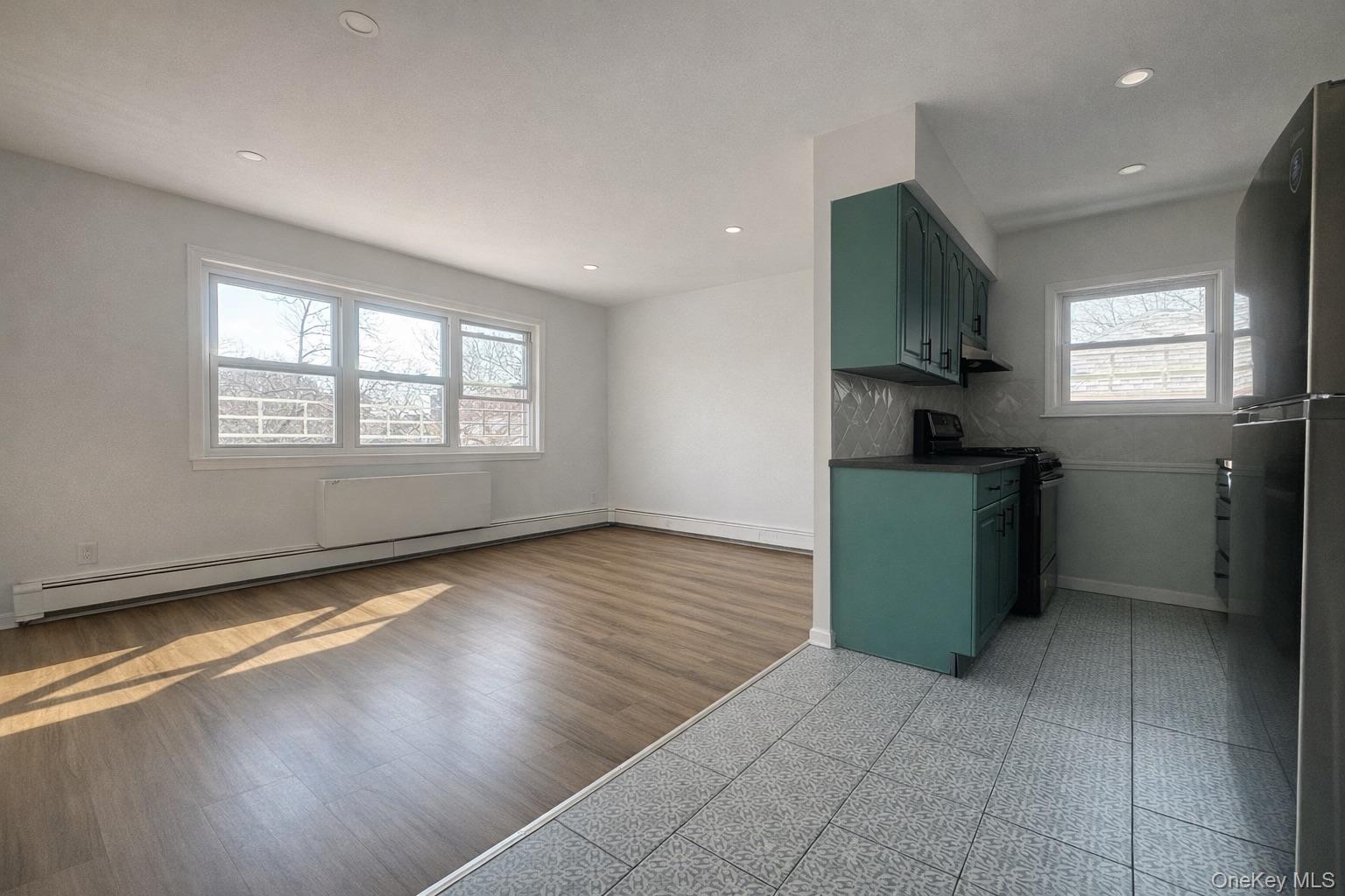 #1 photo, 1726 Plainview Avenue, 皇后區 Far Rockaway , NY 11691