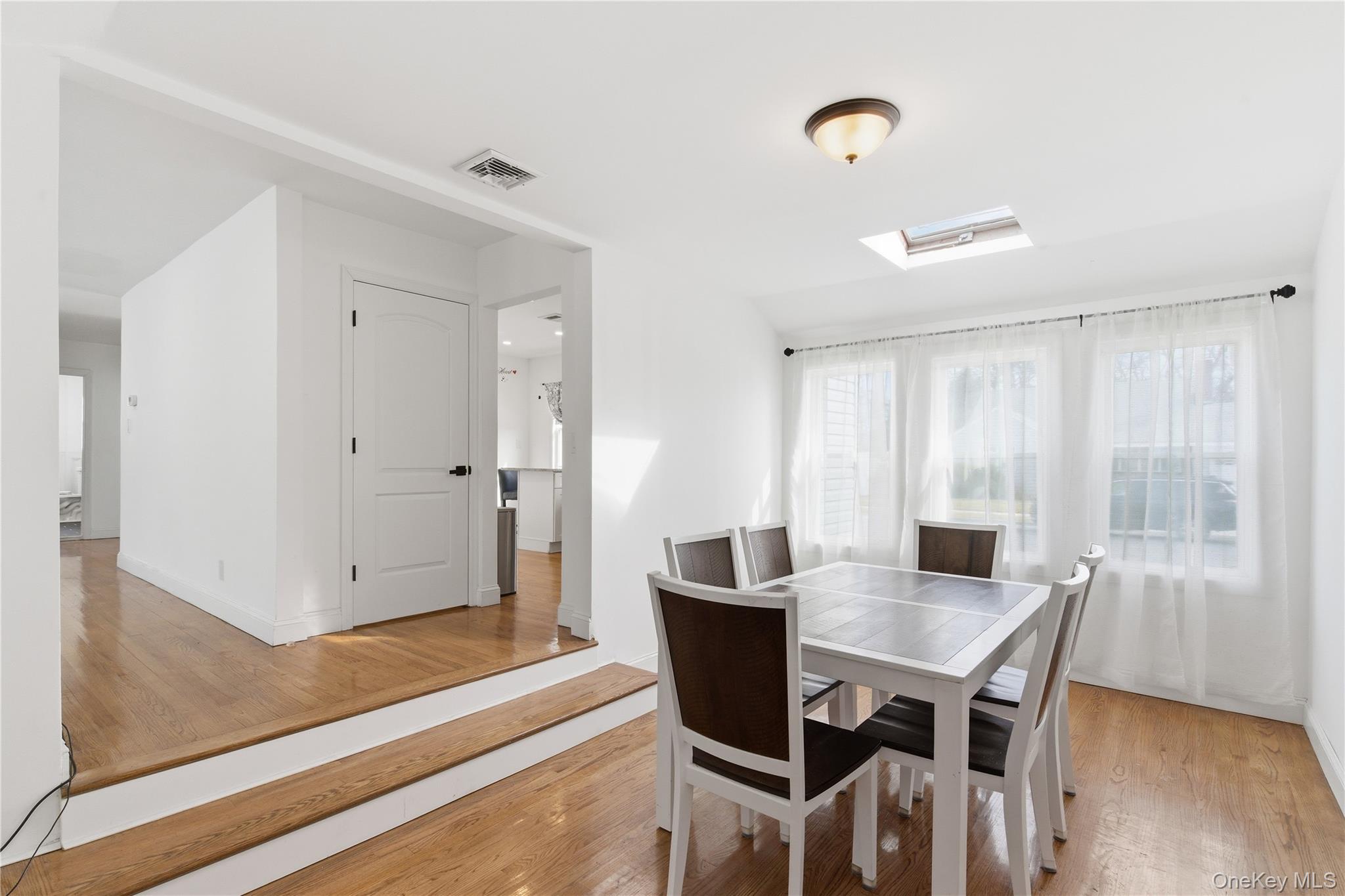 #10 photo, 111 Shepherd Street, Rockville Centre , NY 11570