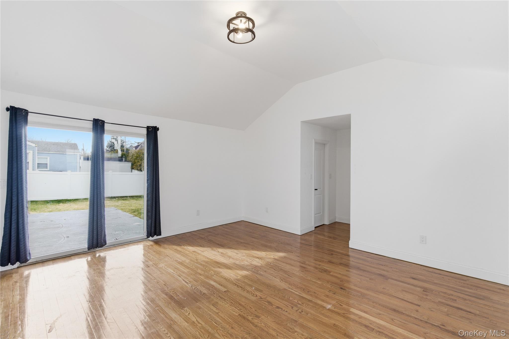 #19 photo, 111 Shepherd Street, Rockville Centre , NY 11570