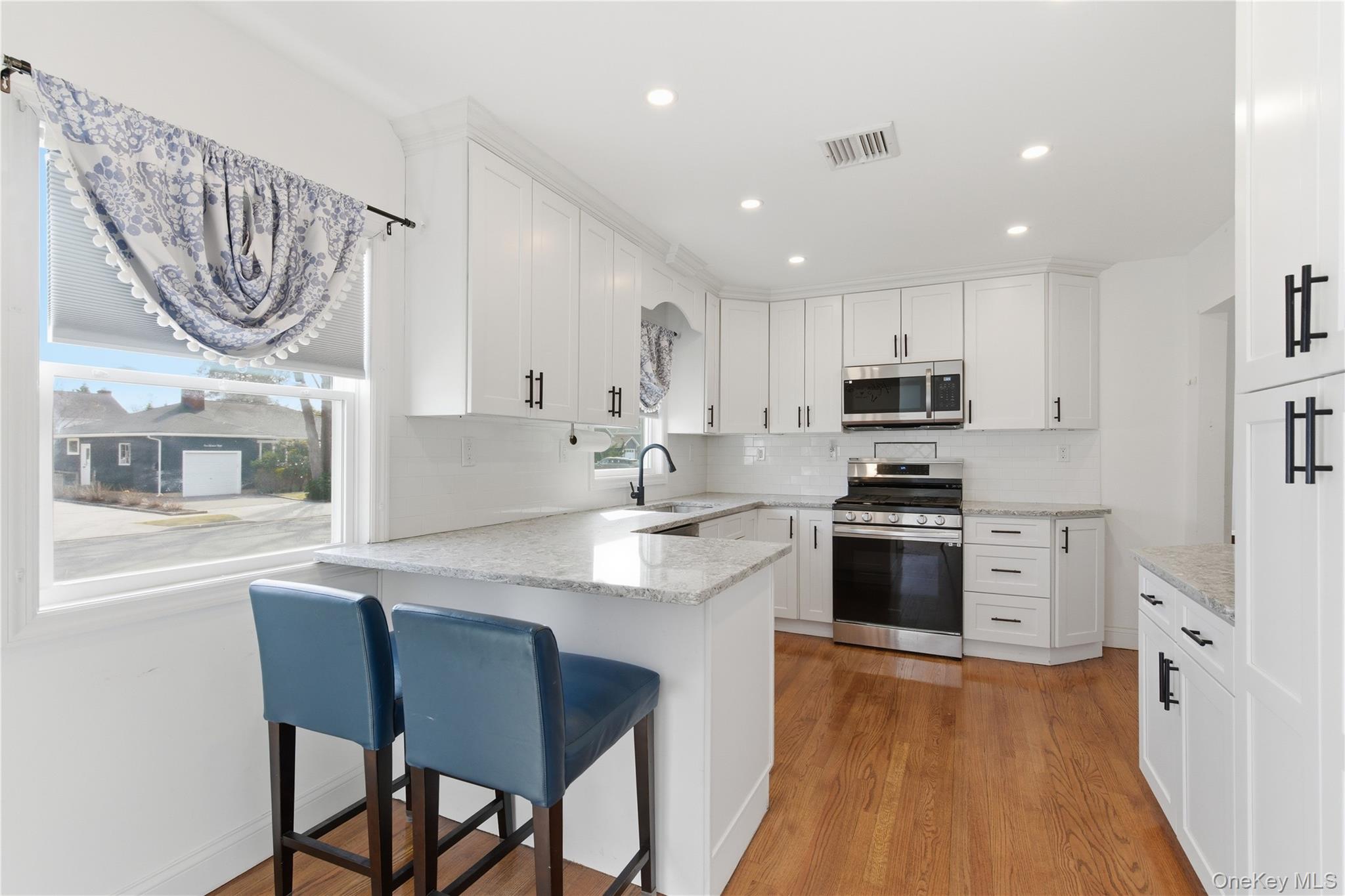 #4 photo, 111 Shepherd Street, Rockville Centre , NY 11570