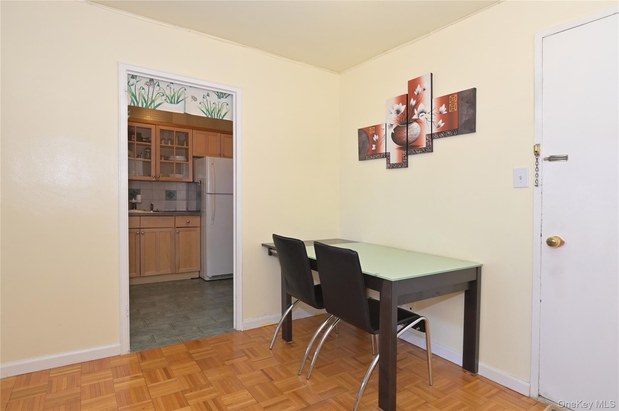 #7 photo, 61-20 Grand Central Parkway, Forest Hills , NY 11375