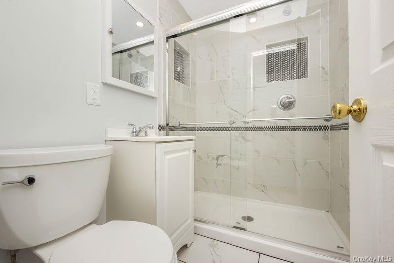 #16 photo, 16 Mackey Avenue, 롱 아일랜드 Port Washington , NY 11050