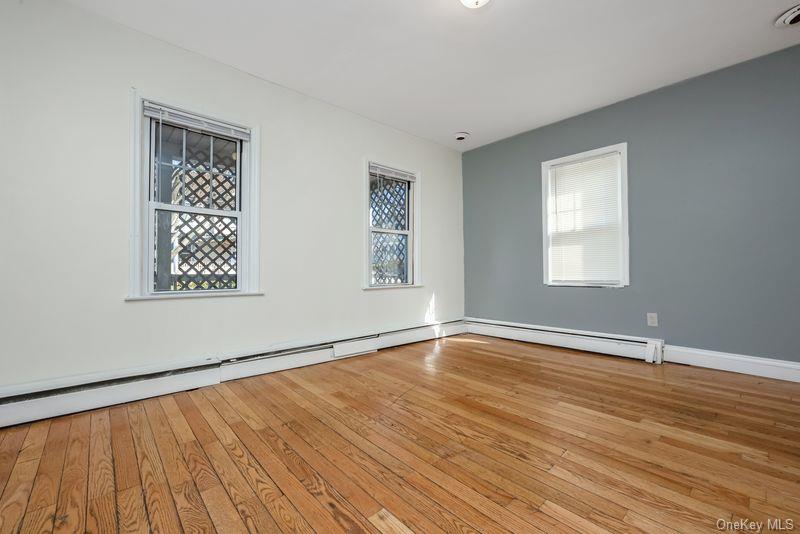 #9 photo, 16 Mackey Avenue, 롱 아일랜드 Port Washington , NY 11050