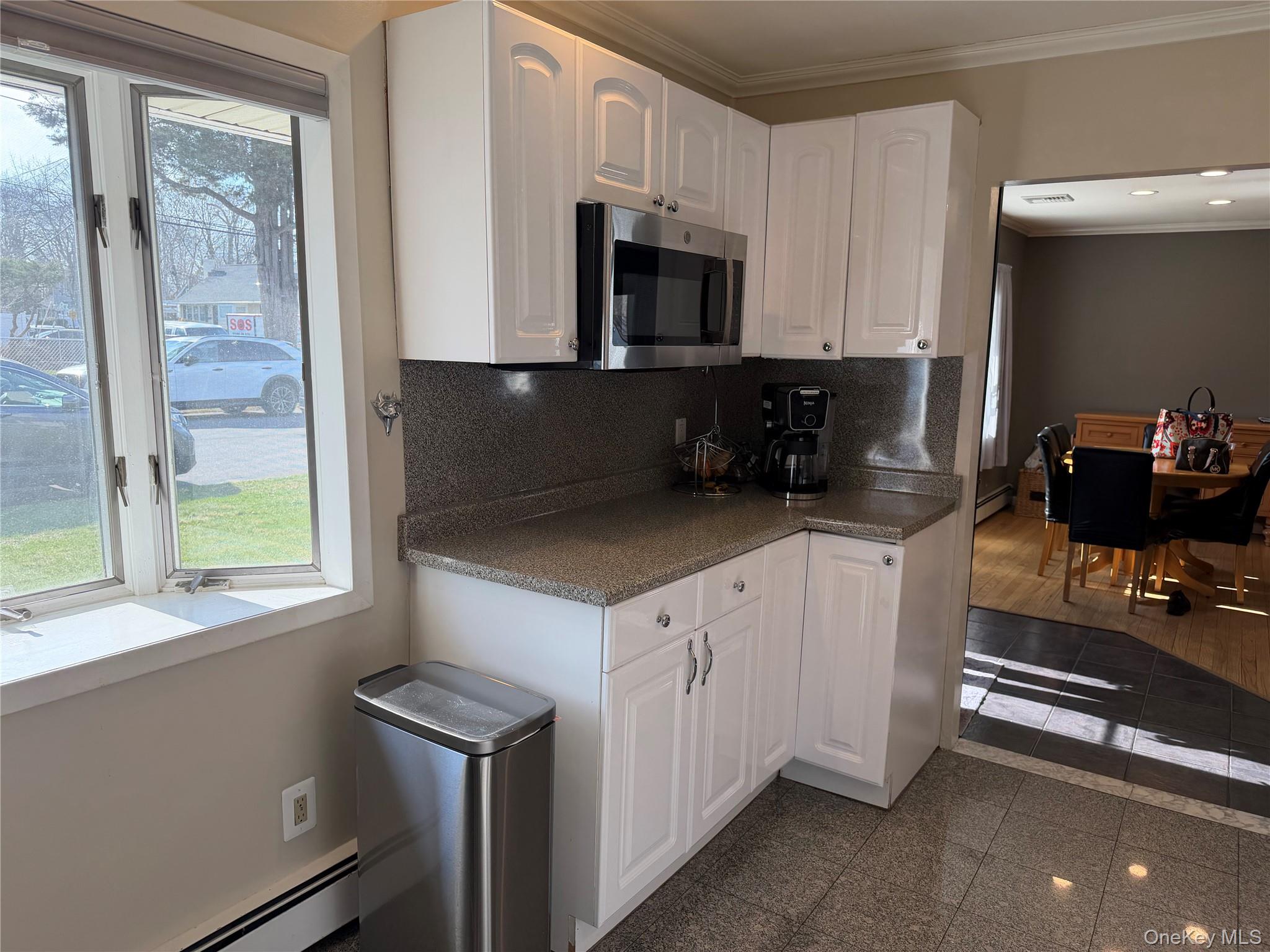 #15 photo, 6 Thorney Avenue, سوفولك Huntington Station , NY 11746