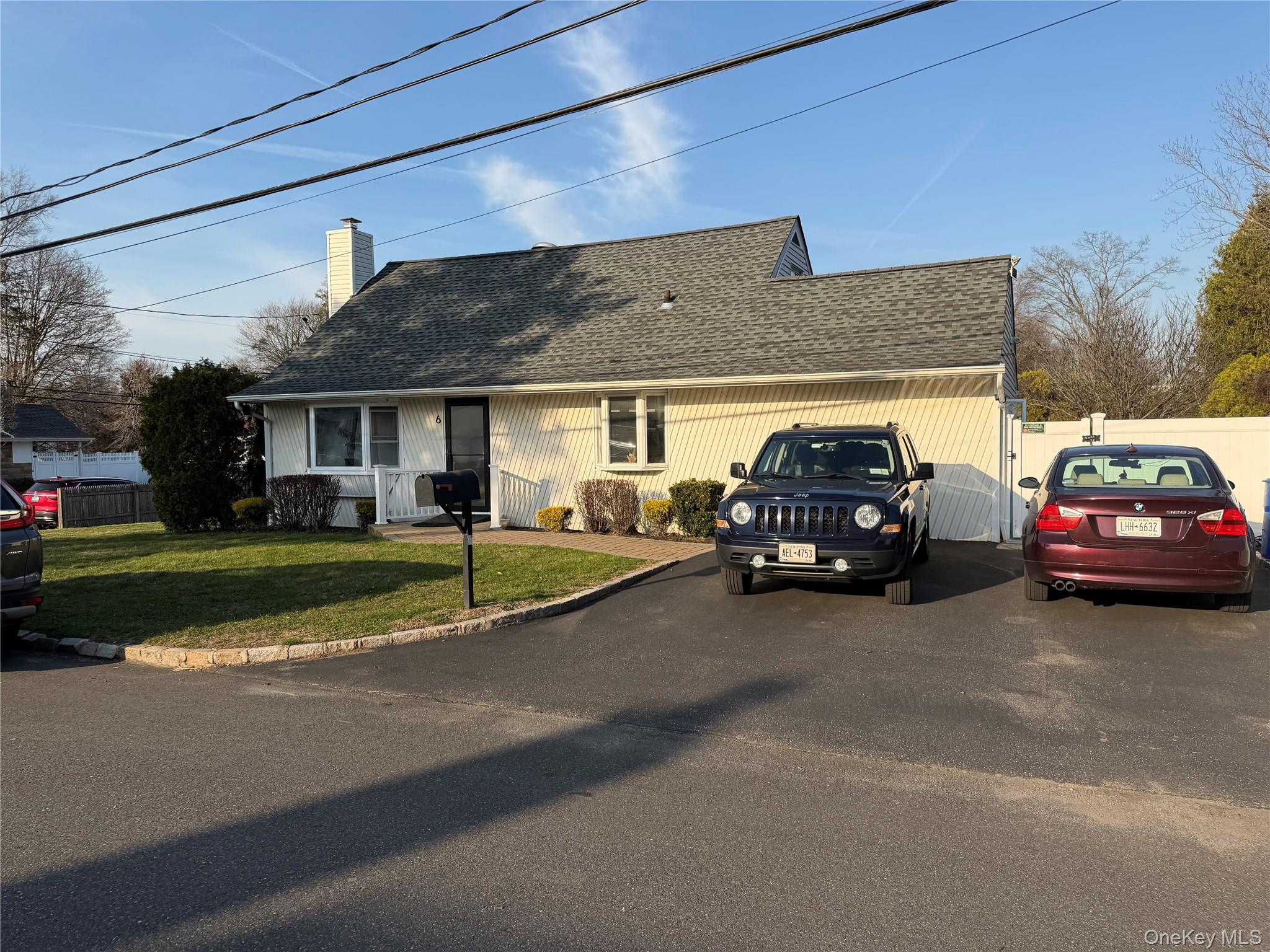 #2 photo, 6 Thorney Avenue, سوفولك Huntington Station , NY 11746