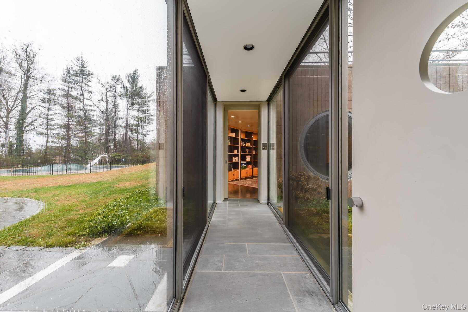 #16 photo, 3 Paddock Court, 長島 老西布雷 Old Westbury , NY 11568