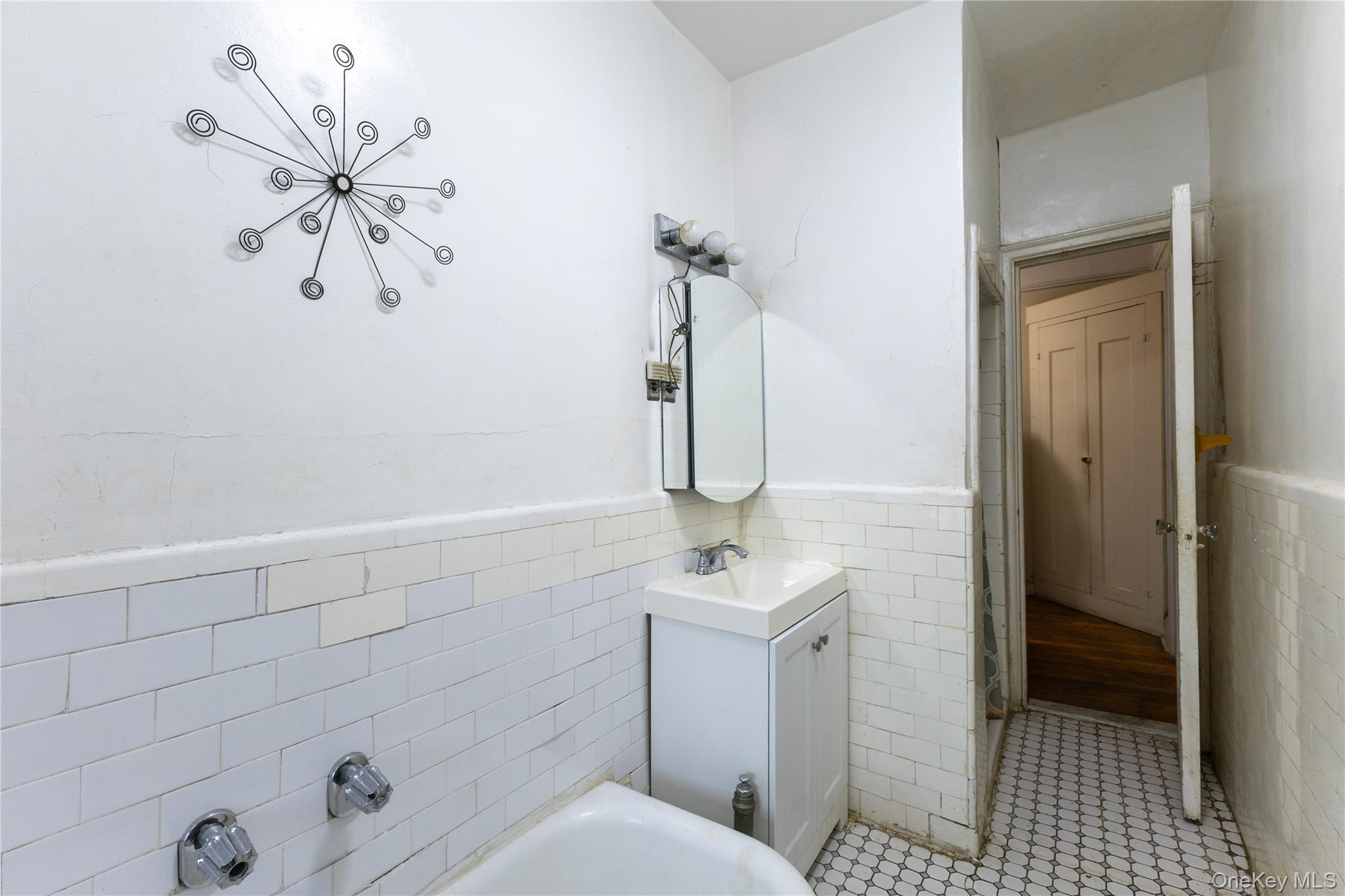 #10 photo, 850 Saint Marks Avenue, 布鲁克林 Brooklyn , NY 11213