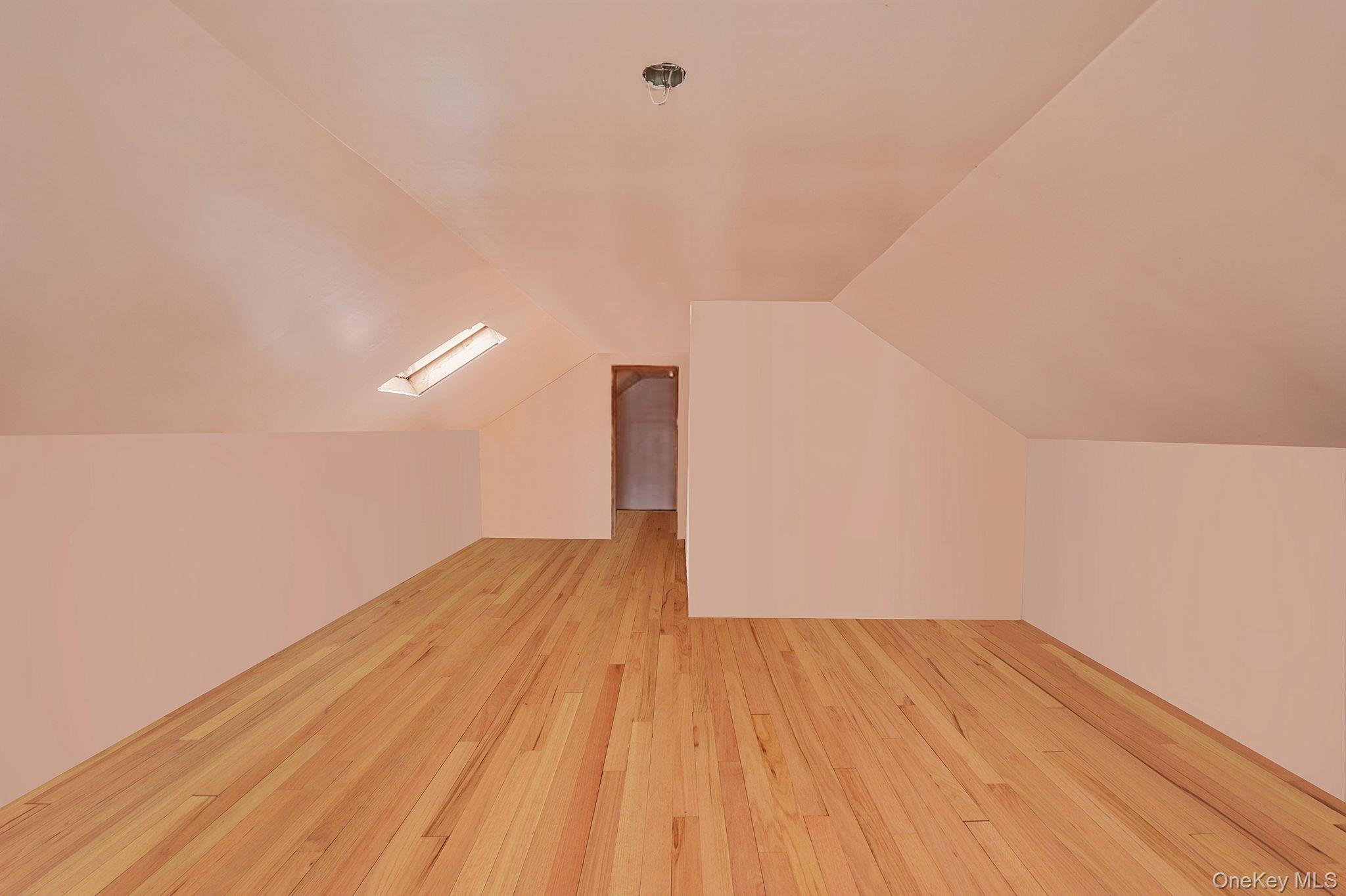 #20 photo, 64 John Street, 東長島 Patchogue , NY 11772