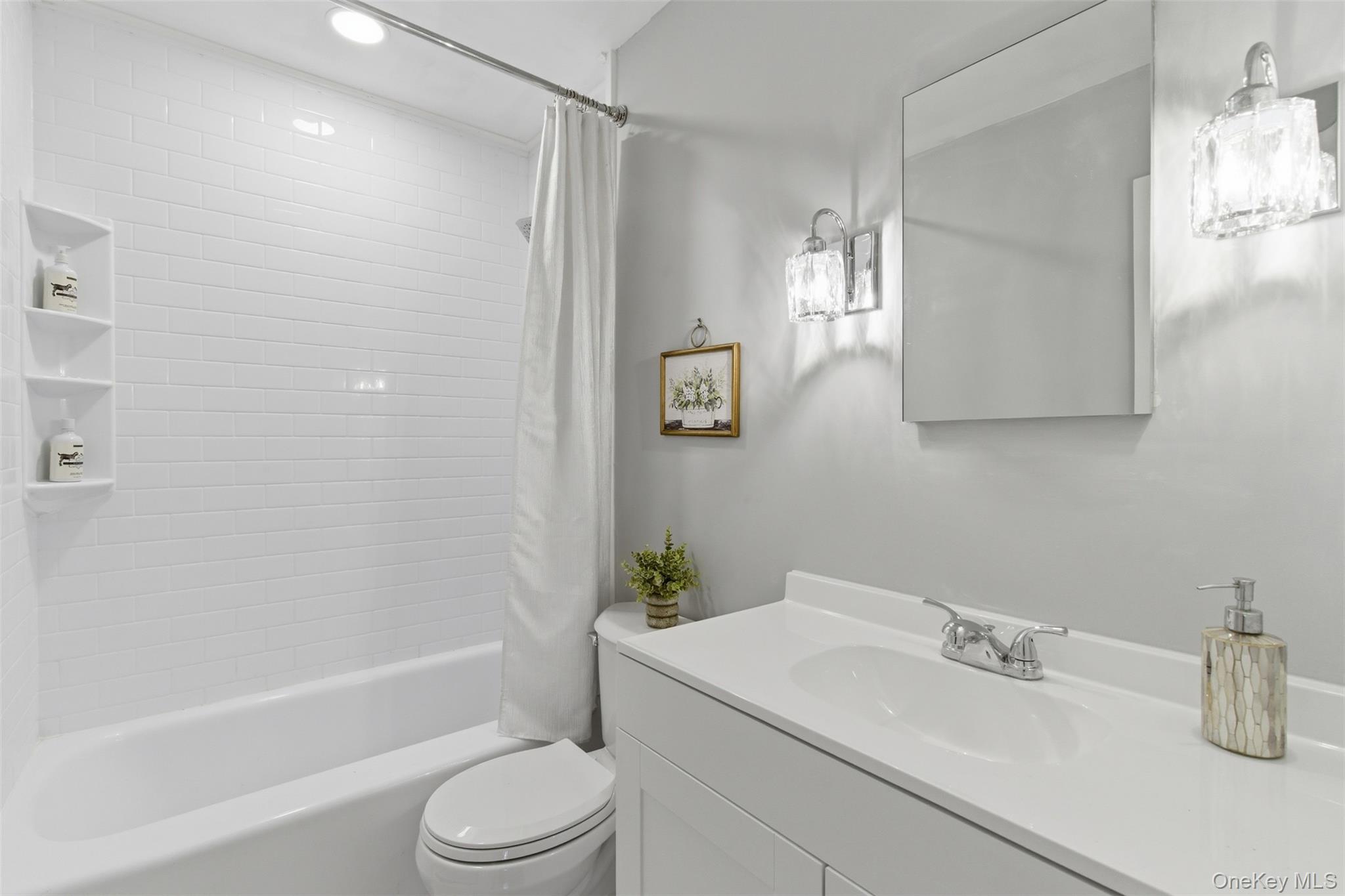 #15 photo, 85 Tamarack Street, East Northport , NY 11731