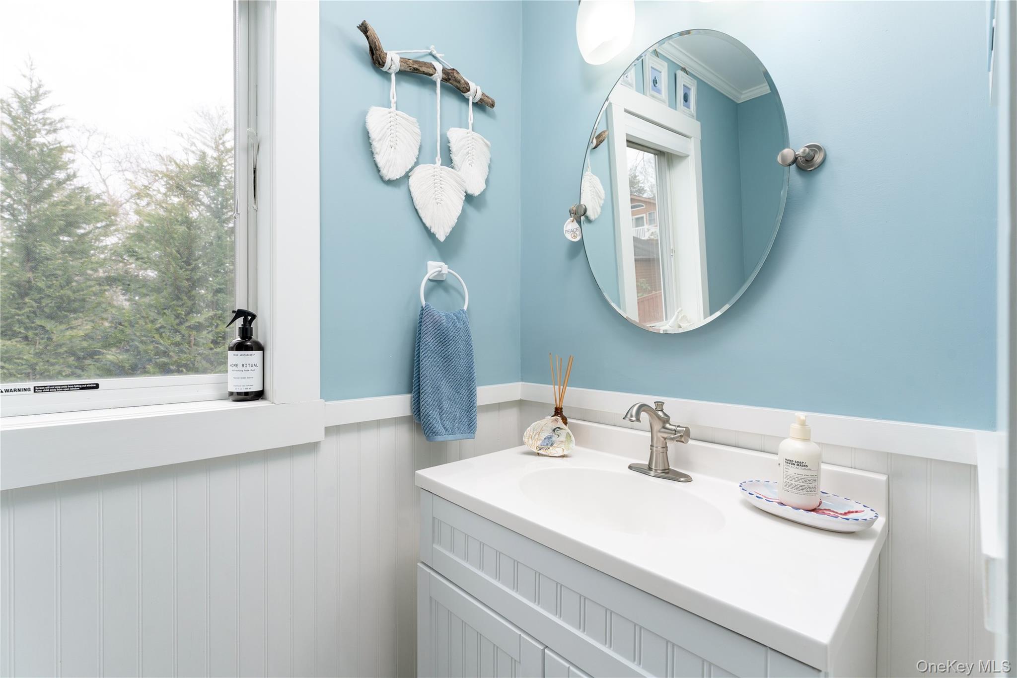 #12 photo, 61 Atlantic Avenue, מחוז סאפוק Hampton Bays , NY 11946